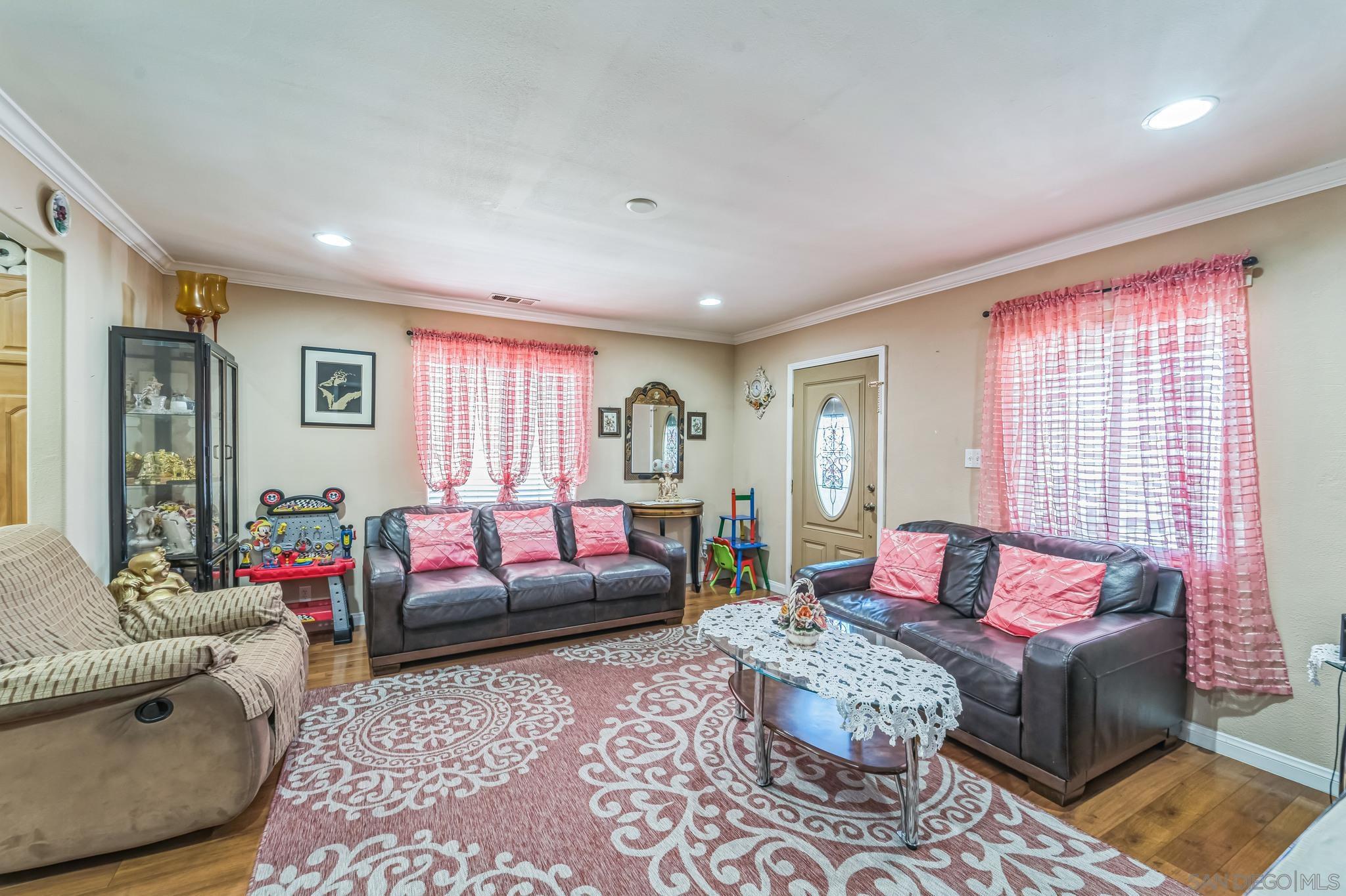 Detail Gallery Image 15 of 25 For 1622 W 223rd St, Torrance,  CA 90501 - 3 Beds | 2 Baths