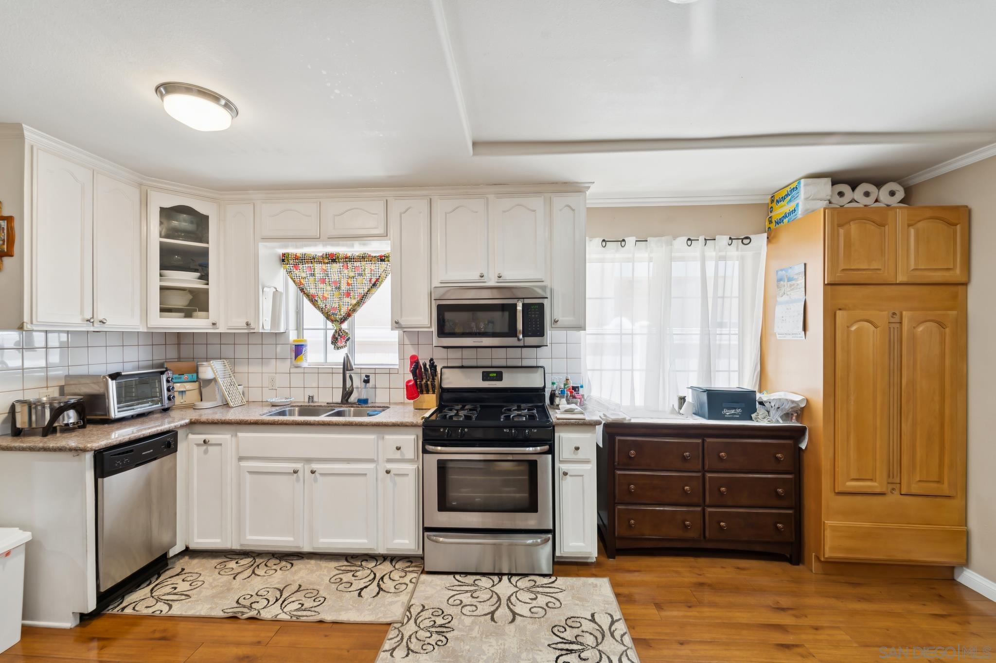 Detail Gallery Image 16 of 25 For 1622 W 223rd St, Torrance,  CA 90501 - 3 Beds | 2 Baths