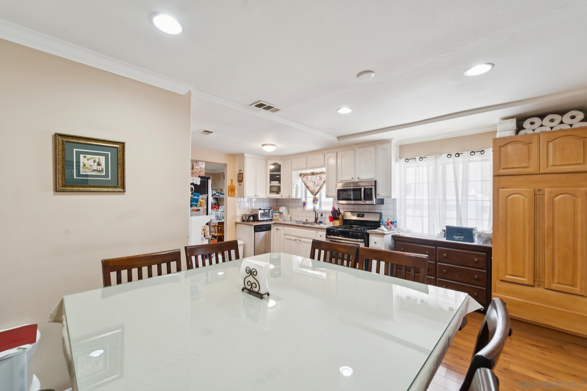 Detail Gallery Image 17 of 25 For 1622 W 223rd St, Torrance,  CA 90501 - 3 Beds | 2 Baths