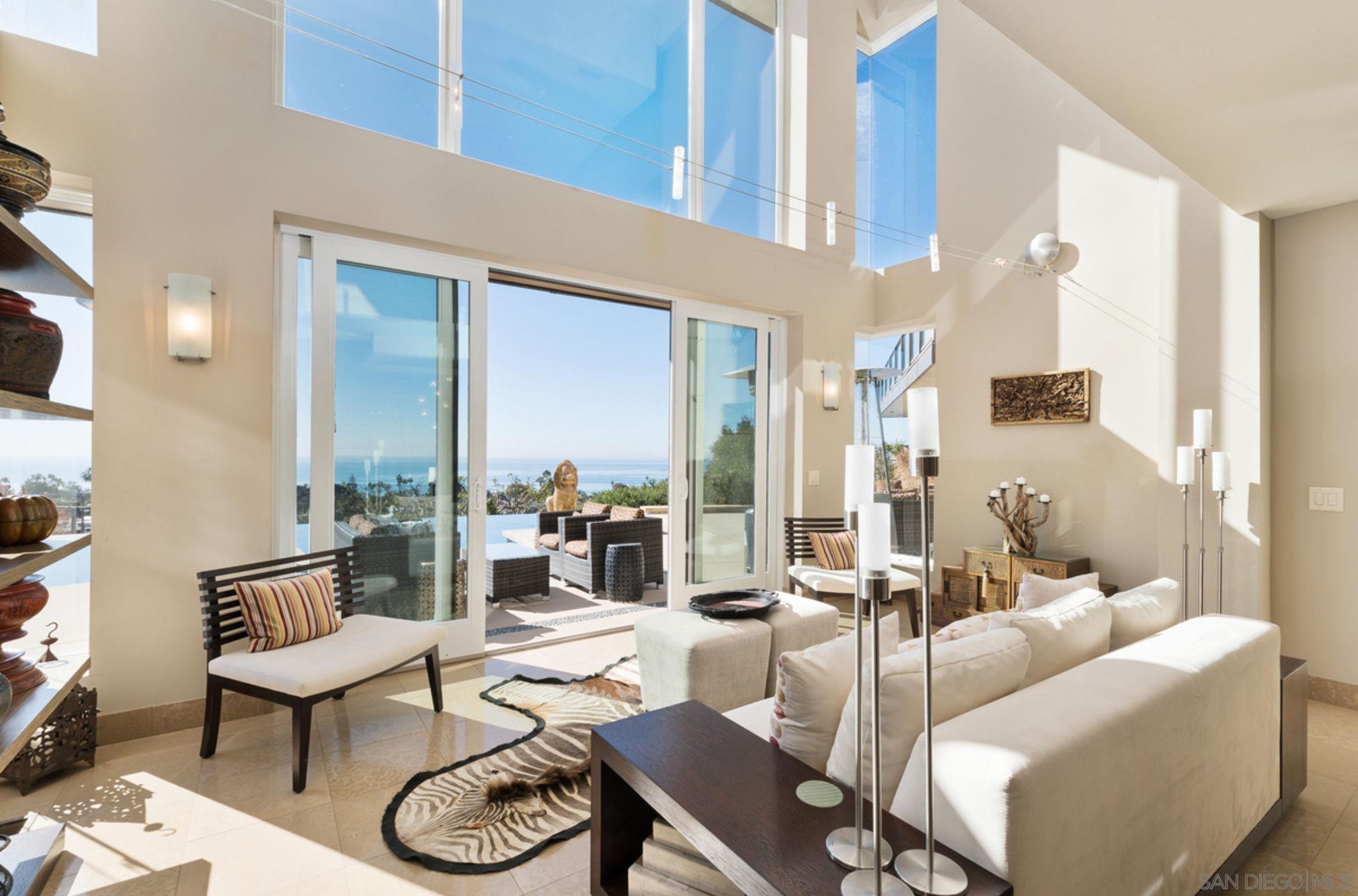 Detail Gallery Image 7 of 24 For 5680  Linda Rosa Ave, La Jolla,  CA 92037 - 4 Beds | 5 Baths