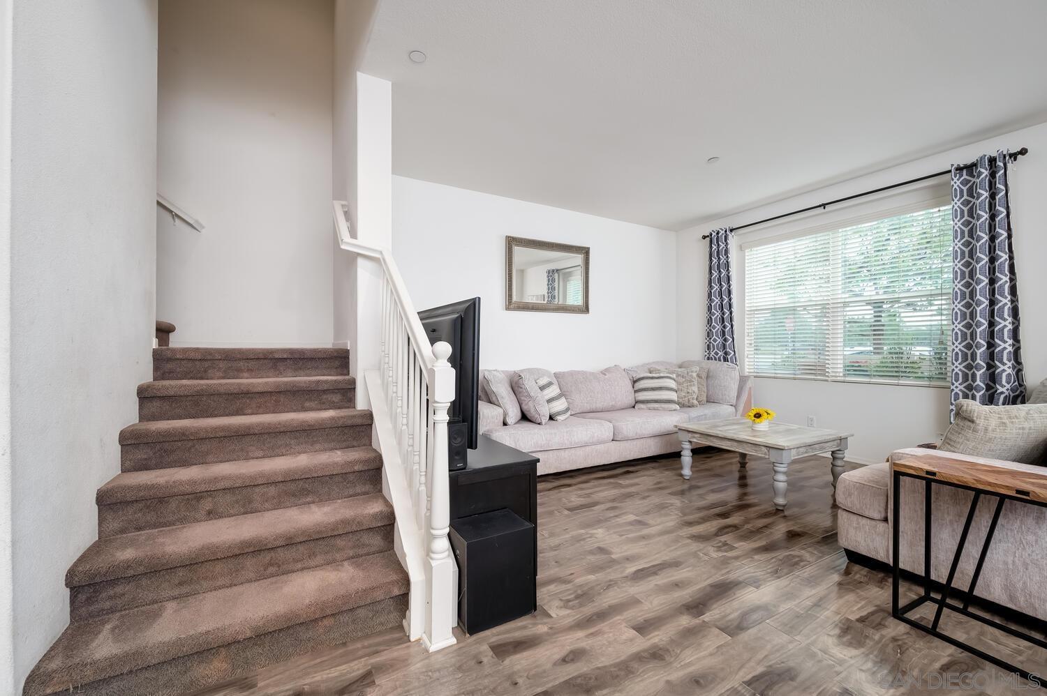 Detail Gallery Image 16 of 48 For 1345  Santa Diana Unit 5, Chula Vista,  CA 91913 - 5 Beds | 3/1 Baths