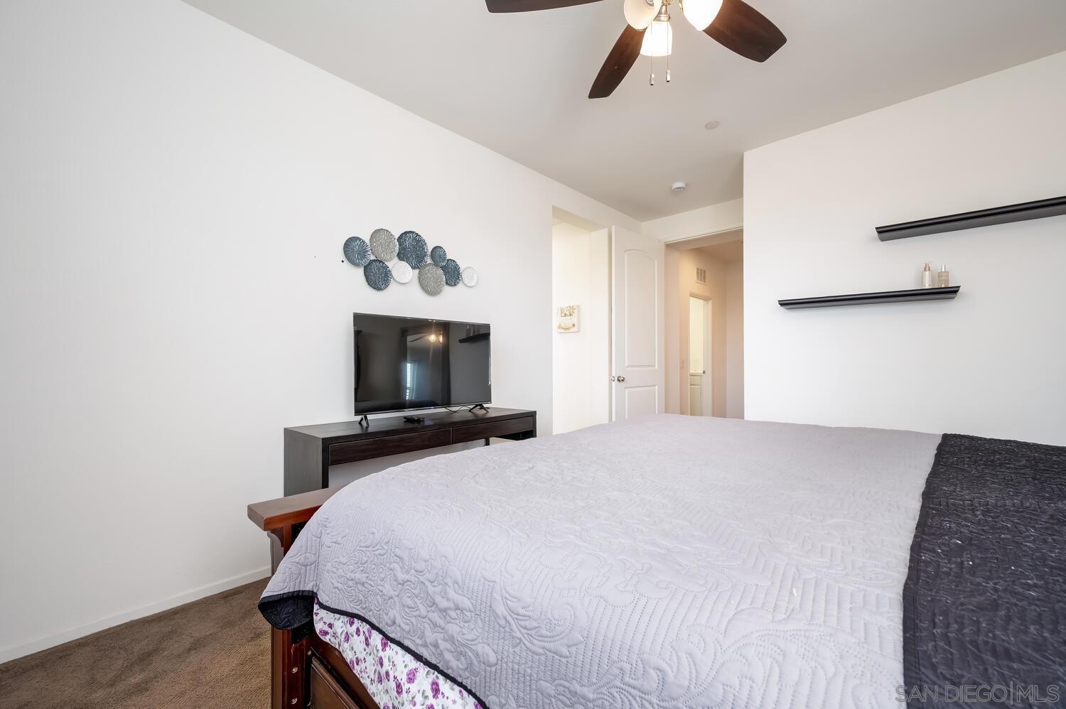 Detail Gallery Image 20 of 48 For 1345  Santa Diana Unit 5, Chula Vista,  CA 91913 - 5 Beds | 3/1 Baths