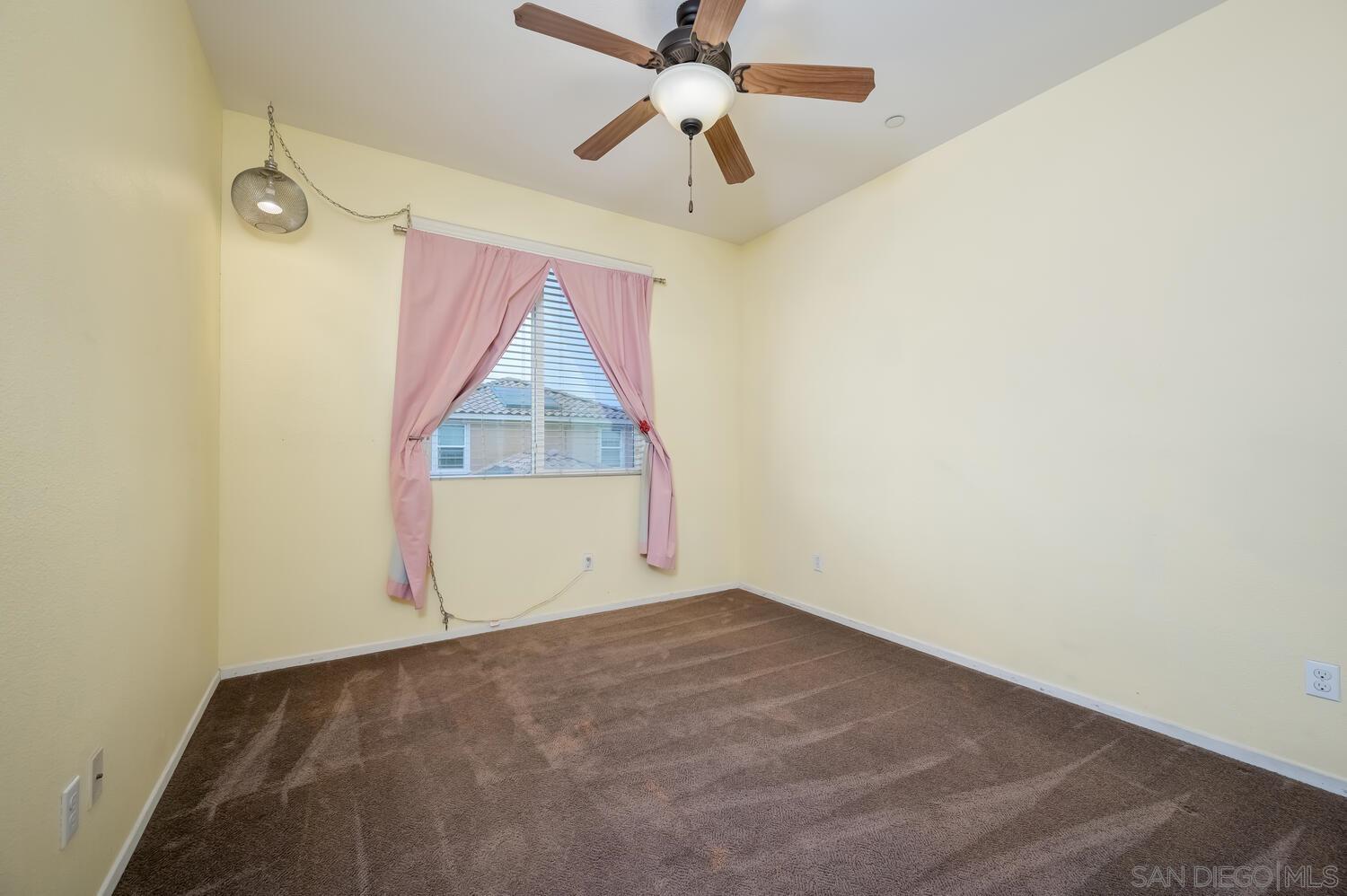 Detail Gallery Image 24 of 48 For 1345  Santa Diana Unit 5, Chula Vista,  CA 91913 - 5 Beds | 3/1 Baths