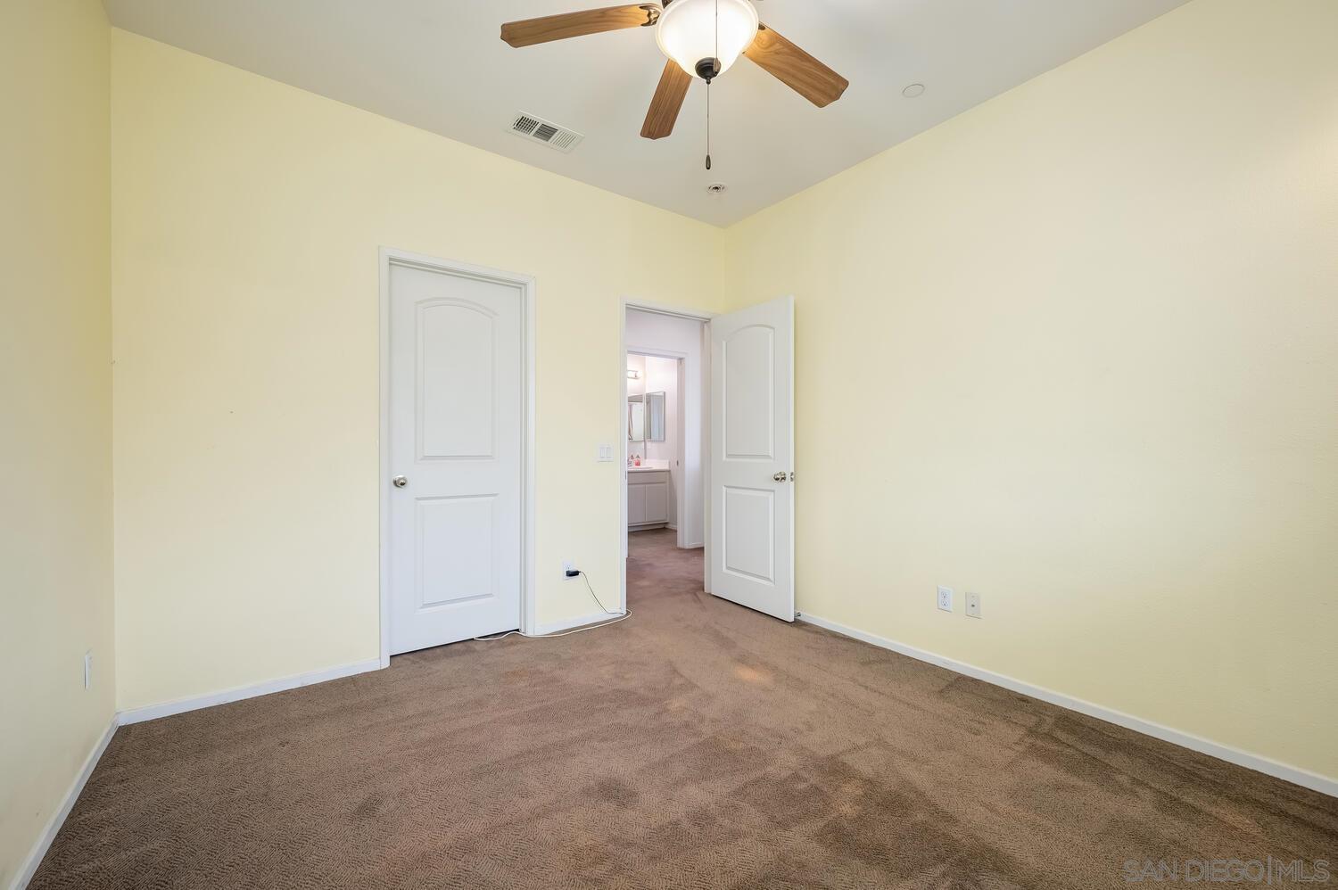 Detail Gallery Image 25 of 48 For 1345  Santa Diana Unit 5, Chula Vista,  CA 91913 - 5 Beds | 3/1 Baths