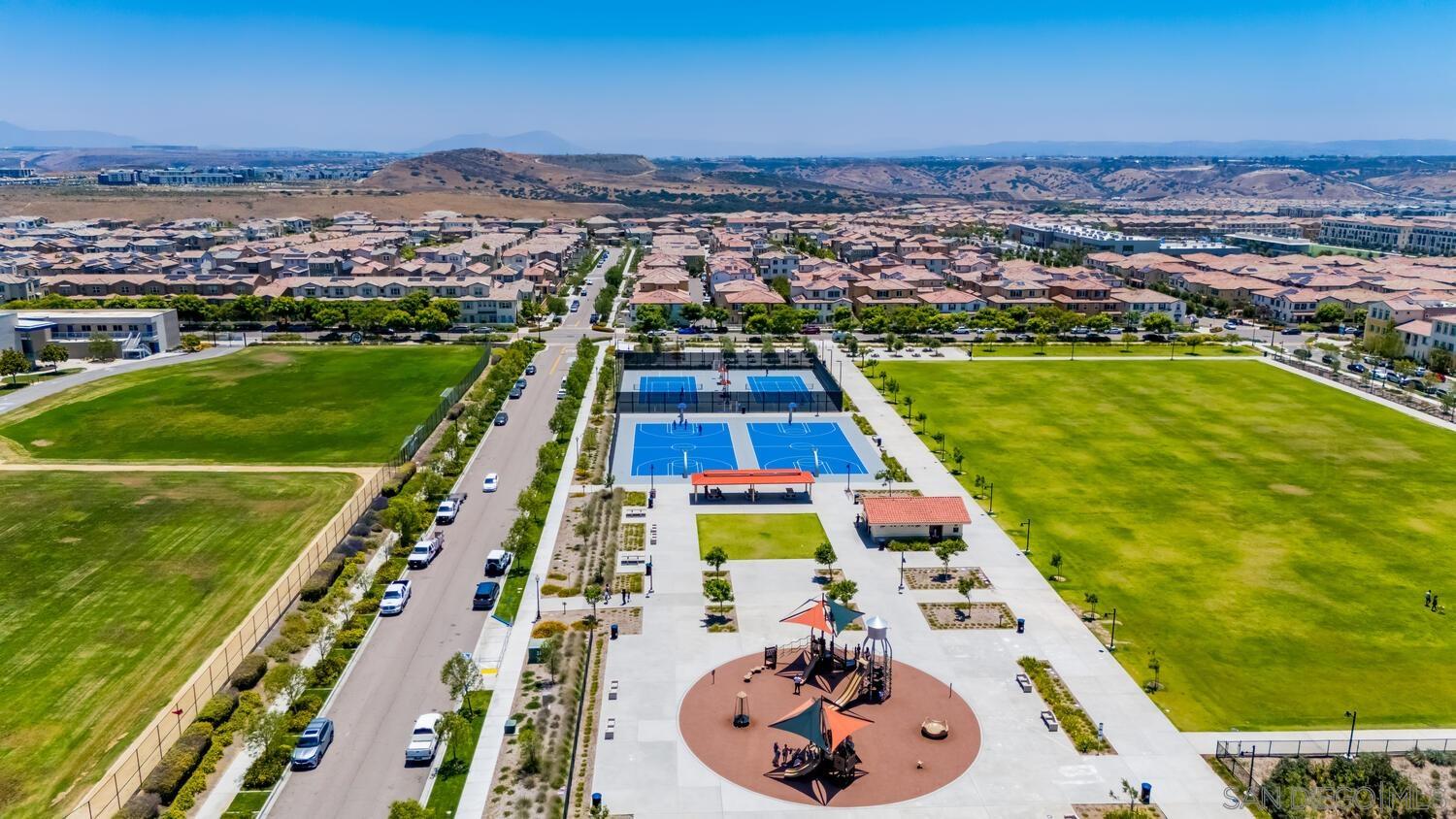 Detail Gallery Image 46 of 48 For 1345  Santa Diana Unit 5, Chula Vista,  CA 91913 - 5 Beds | 3/1 Baths