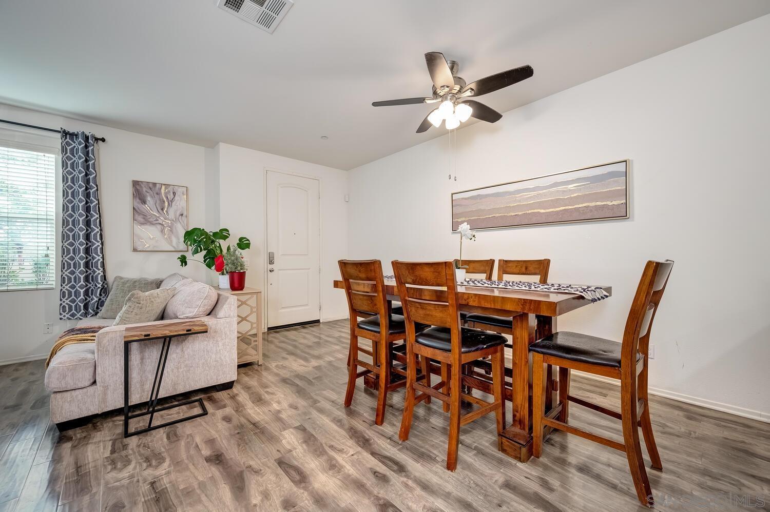 Detail Gallery Image 6 of 48 For 1345  Santa Diana Unit 5, Chula Vista,  CA 91913 - 5 Beds | 3/1 Baths