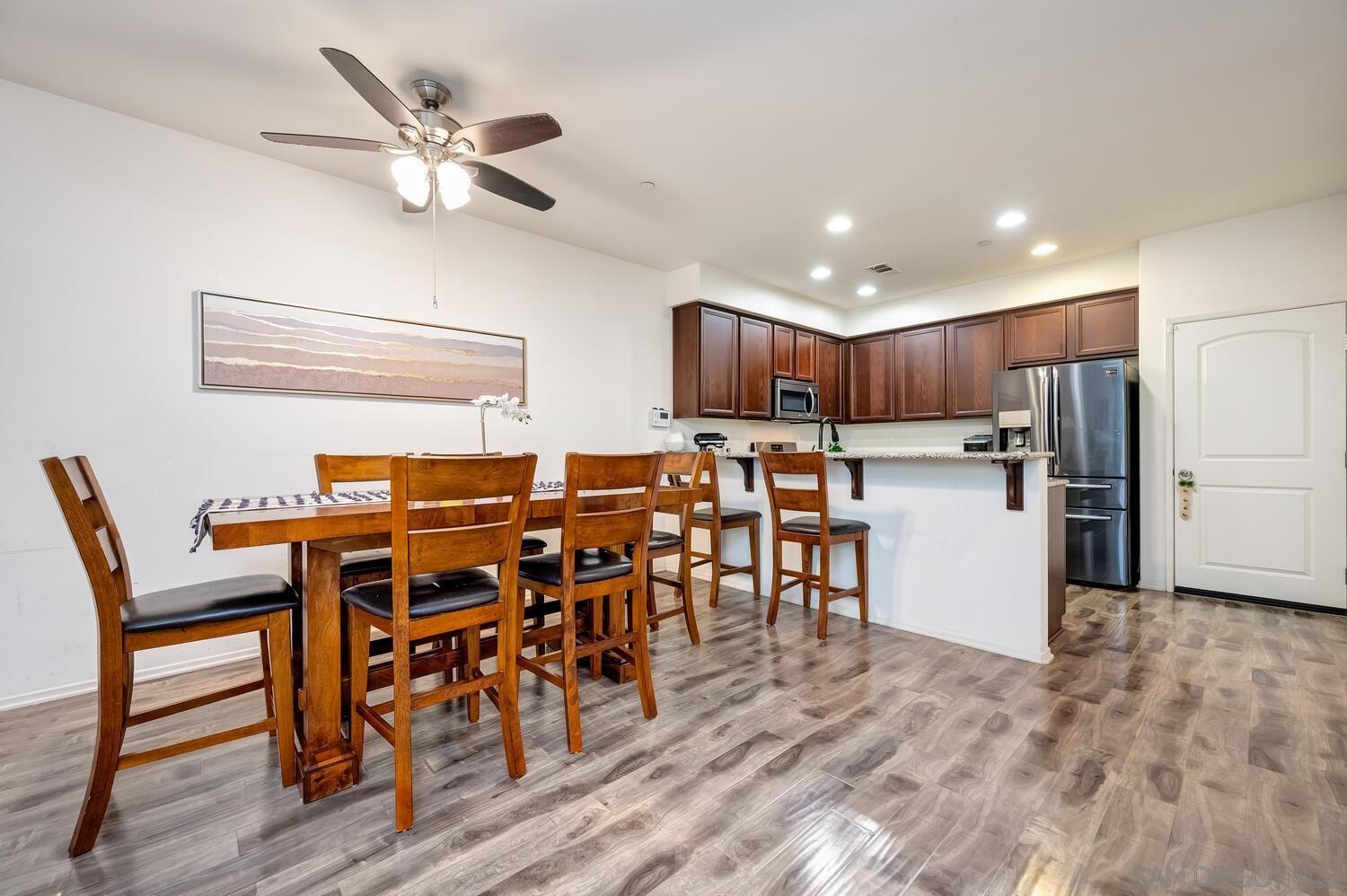 Detail Gallery Image 8 of 48 For 1345  Santa Diana Unit 5, Chula Vista,  CA 91913 - 5 Beds | 3/1 Baths