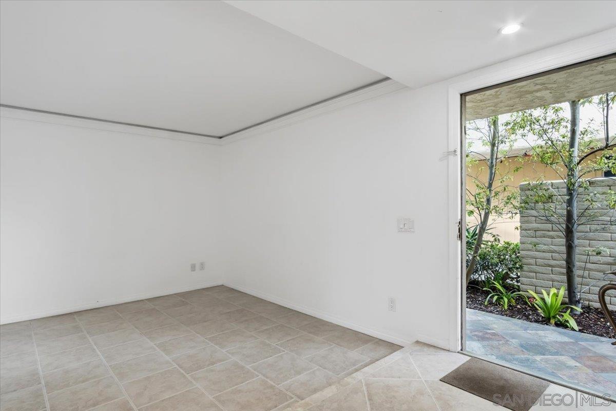 Detail Gallery Image 26 of 66 For 8725  Caminito Abrazo, La Jolla,  CA 92037 - 4 Beds | 2/1 Baths