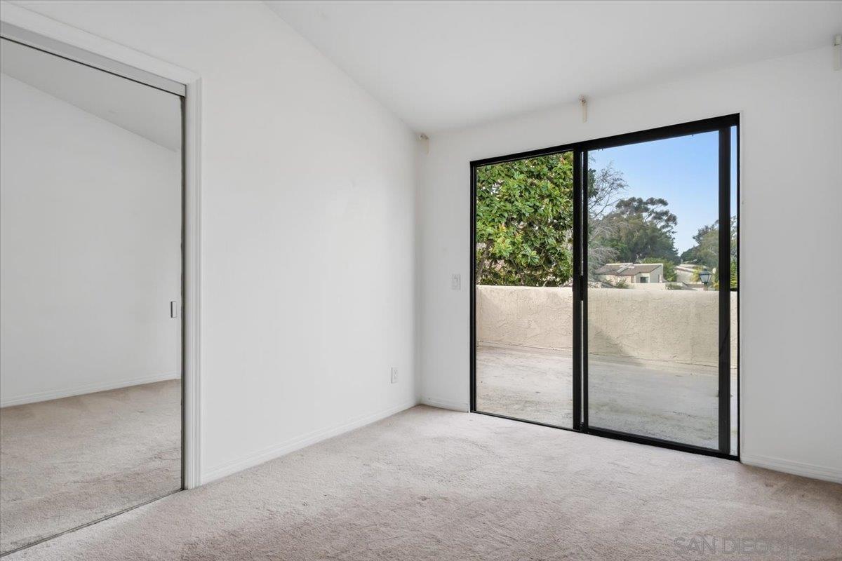 Detail Gallery Image 34 of 66 For 8725  Caminito Abrazo, La Jolla,  CA 92037 - 4 Beds | 2/1 Baths