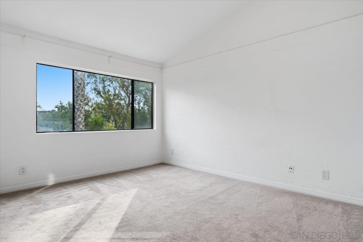 Detail Gallery Image 38 of 66 For 8725  Caminito Abrazo, La Jolla,  CA 92037 - 4 Beds | 2/1 Baths