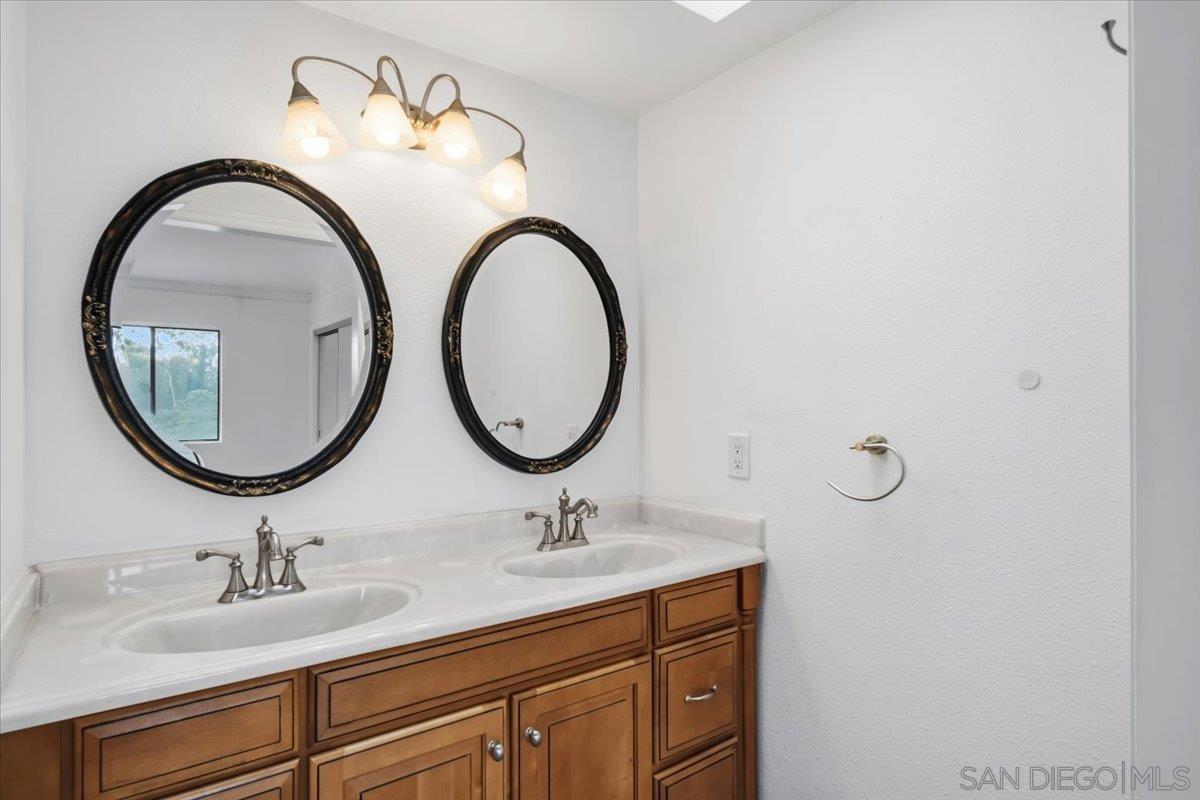 Detail Gallery Image 42 of 66 For 8725  Caminito Abrazo, La Jolla,  CA 92037 - 4 Beds | 2/1 Baths