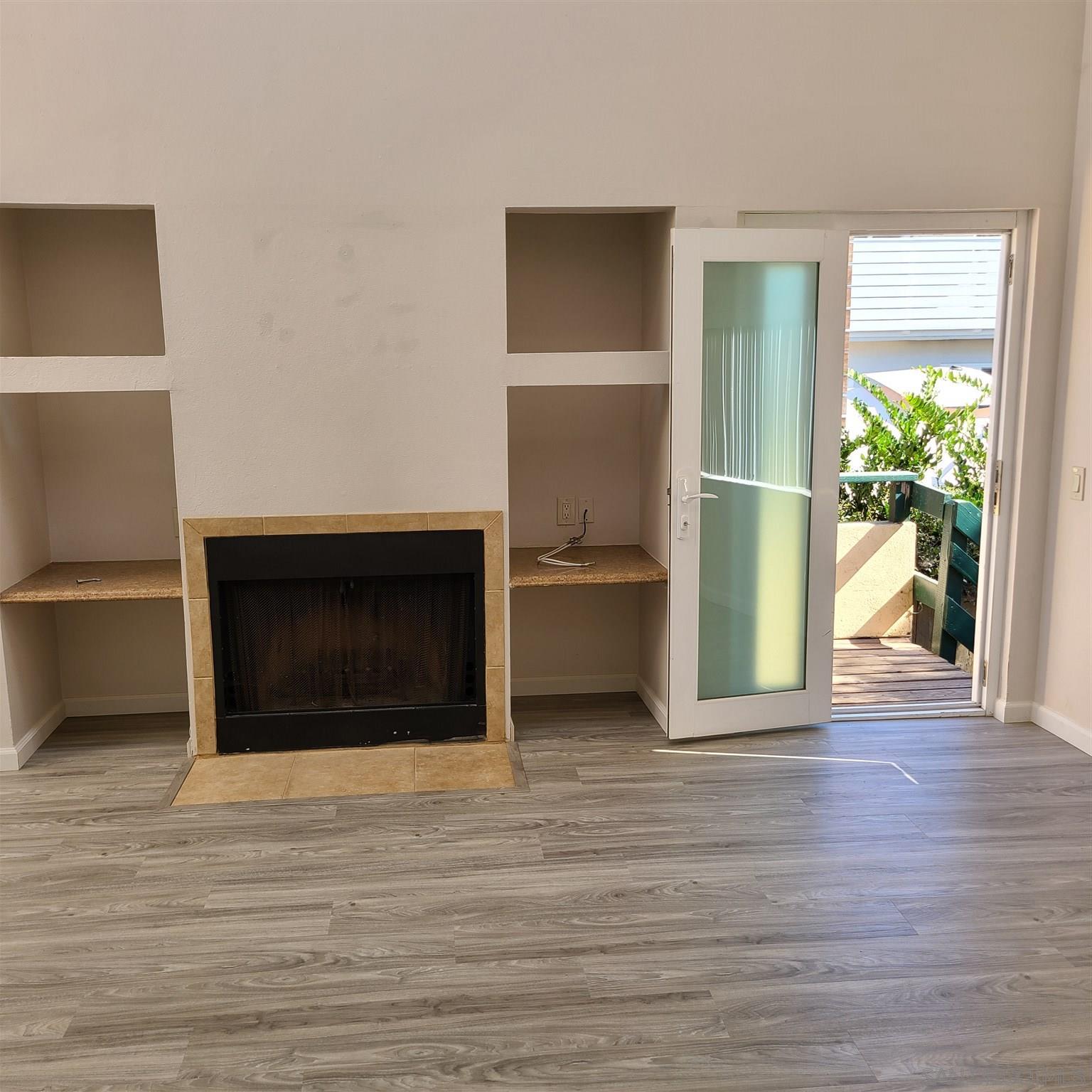 Detail Gallery Image 11 of 17 For 245-247 E Glaucus Street  247a, Encinitas,  CA 92024 - 2 Beds | 1 Baths