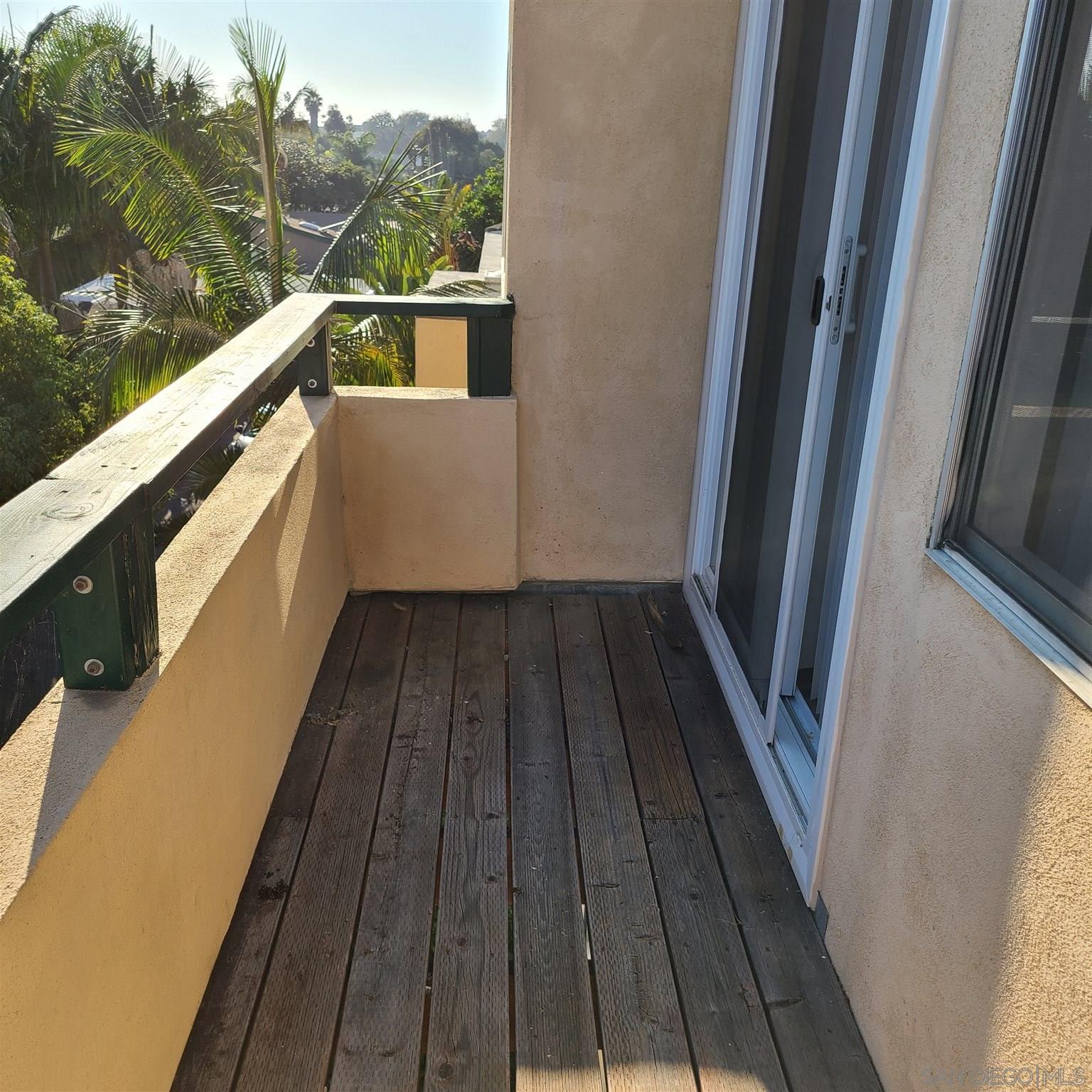 Detail Gallery Image 14 of 17 For 245-247 E Glaucus Street  247a, Encinitas,  CA 92024 - 2 Beds | 1 Baths