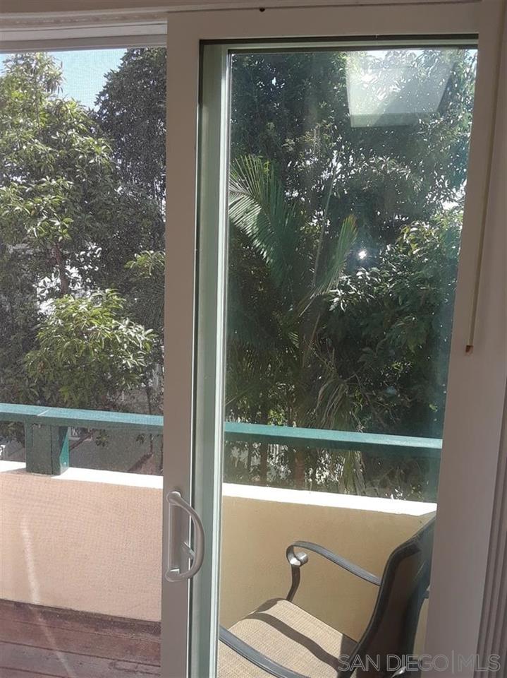 Detail Gallery Image 5 of 17 For 245-247 E Glaucus Street  247a, Encinitas,  CA 92024 - 2 Beds | 1 Baths