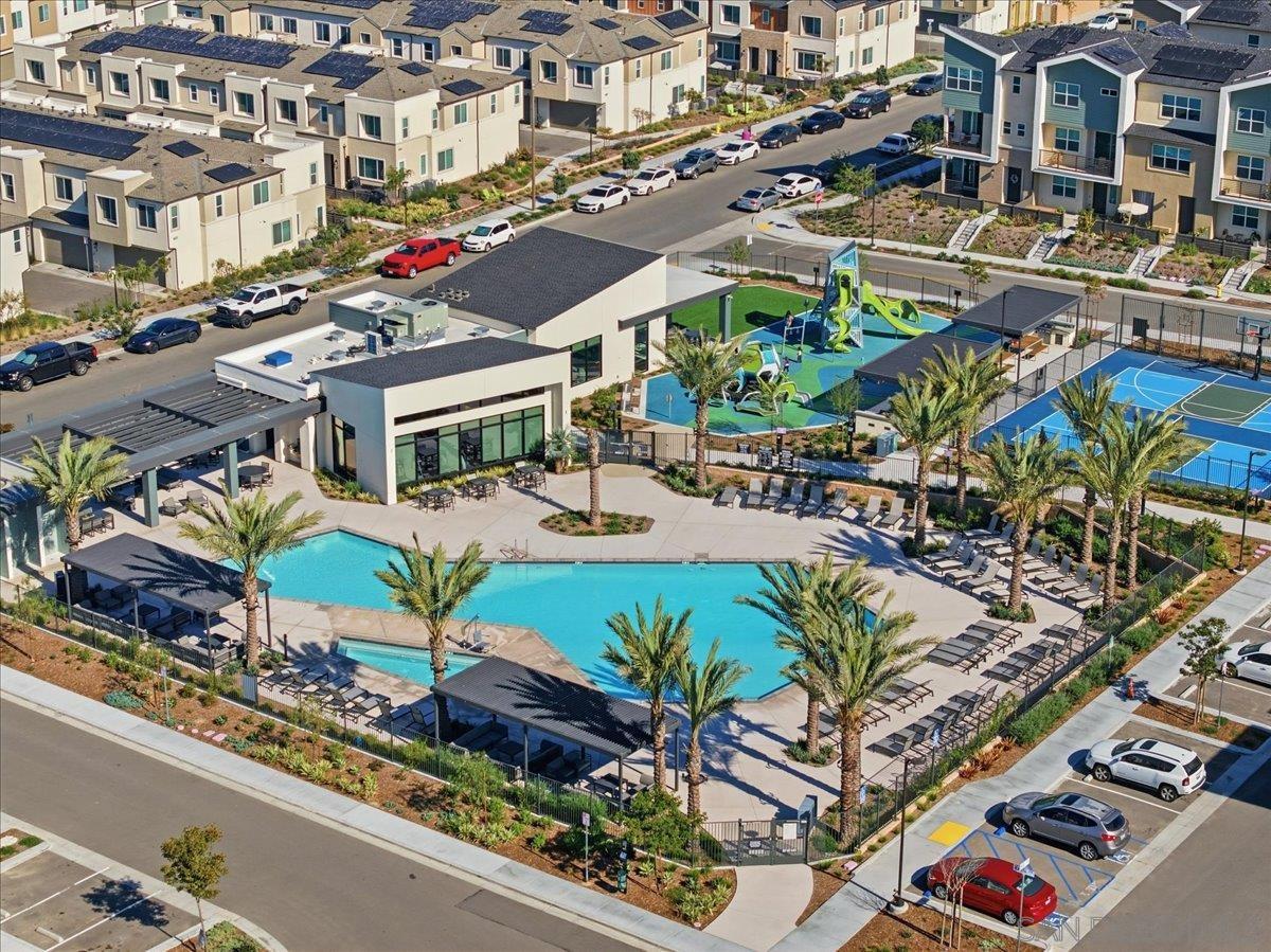 Detail Gallery Image 31 of 39 For 850  Kili St  #7,  Chula Vista,  CA 91911 - 3 Beds | 2/1 Baths