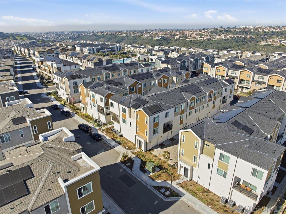 Detail Gallery Image 32 of 39 For 850  Kili St  #7,  Chula Vista,  CA 91911 - 3 Beds | 2/1 Baths