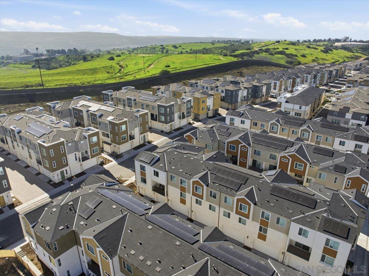 Detail Gallery Image 34 of 39 For 850  Kili St  #7,  Chula Vista,  CA 91911 - 3 Beds | 2/1 Baths