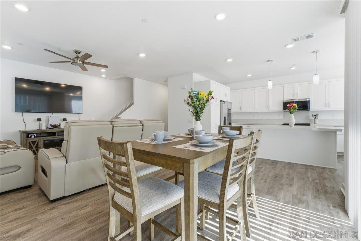 Detail Gallery Image 10 of 39 For 850  Kili St  #7,  Chula Vista,  CA 91911 - 3 Beds | 2/1 Baths