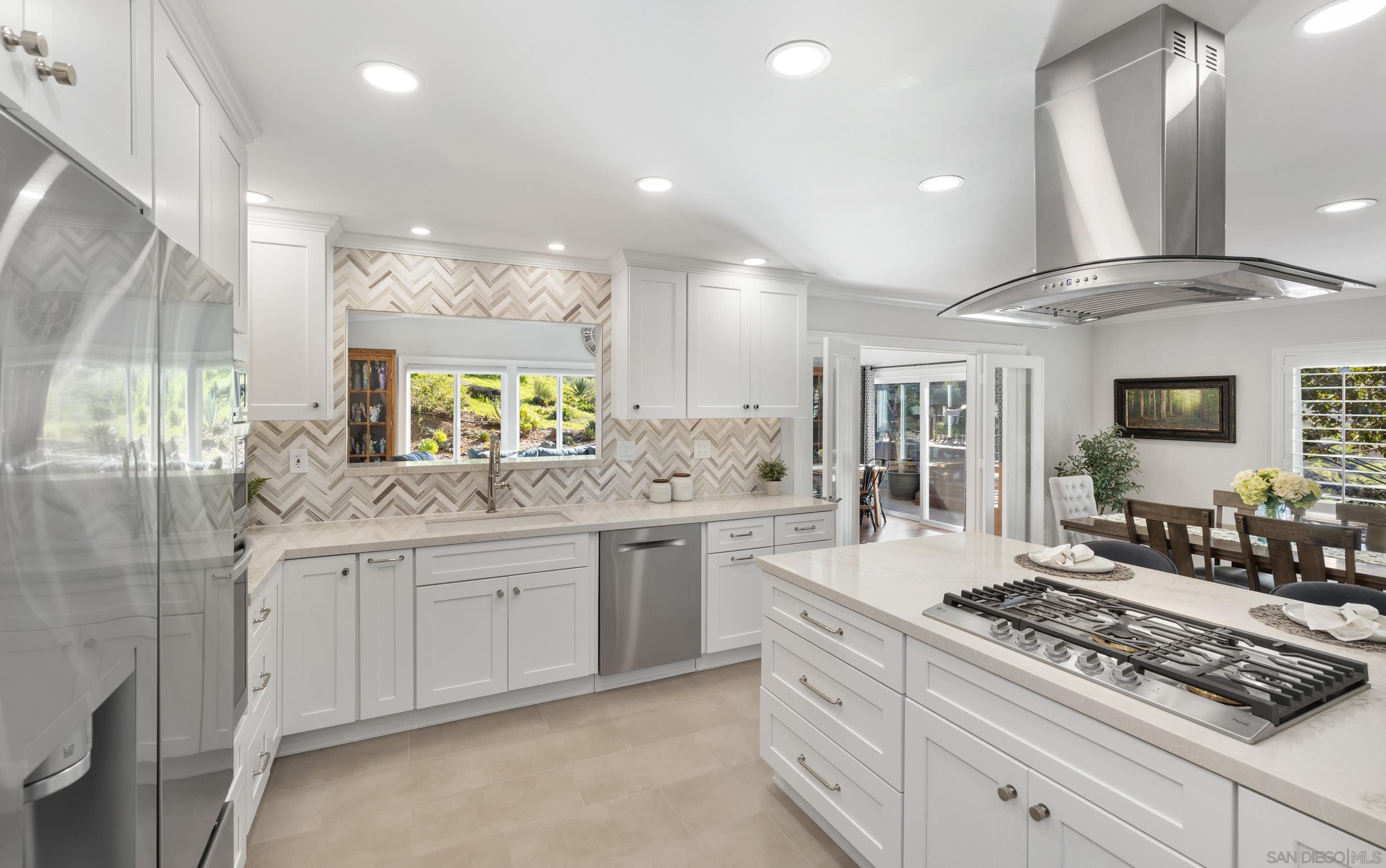 Detail Gallery Image 5 of 28 For 5606  Adobe Falls Pl, San Diego,  CA 92120 - 3 Beds | 2 Baths