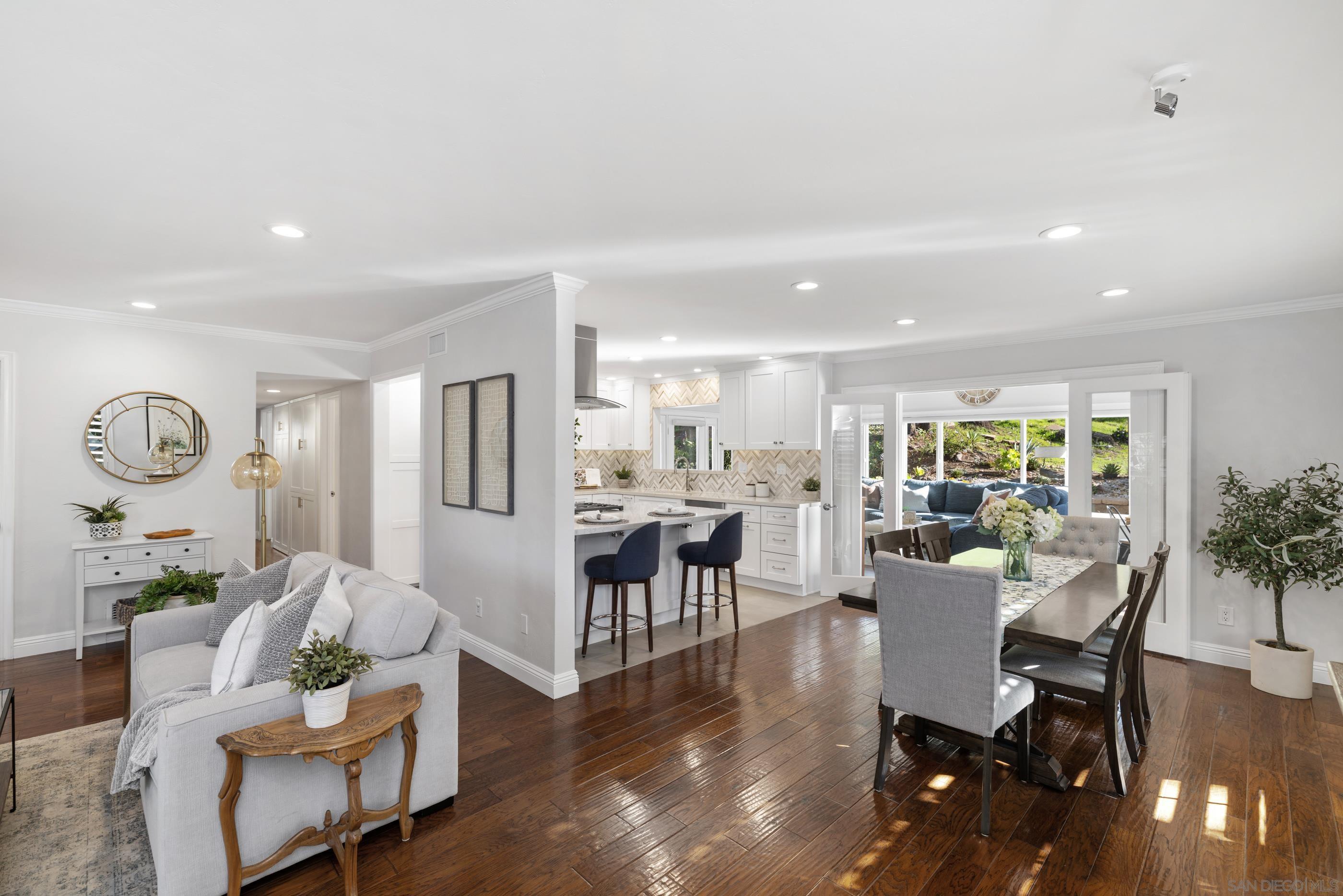 Detail Gallery Image 7 of 28 For 5606  Adobe Falls Pl, San Diego,  CA 92120 - 3 Beds | 2 Baths