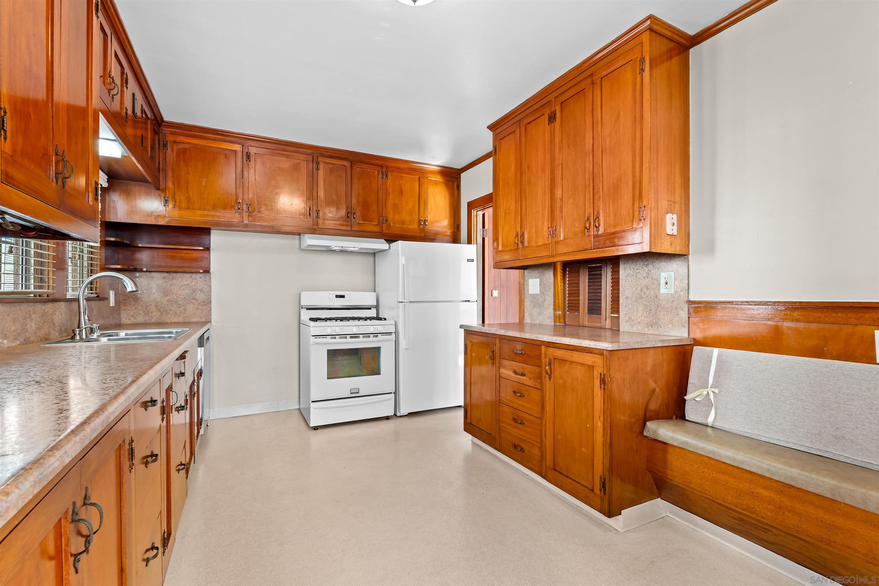 Detail Gallery Image 12 of 47 For 4849 W Point Loma, San Diego,  CA 92107 - – Beds | – Baths