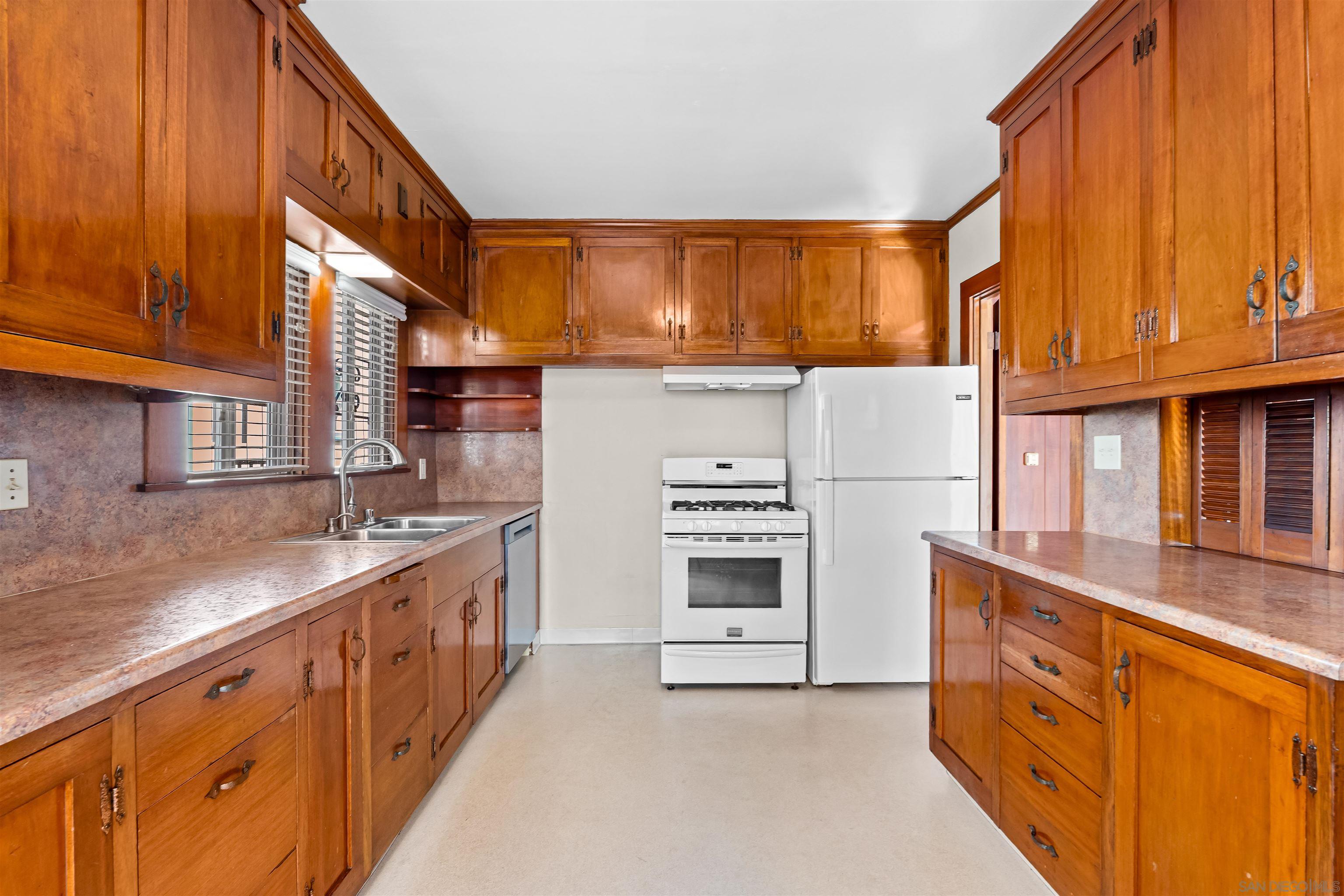 Detail Gallery Image 14 of 47 For 4849 W Point Loma, San Diego,  CA 92107 - – Beds | – Baths