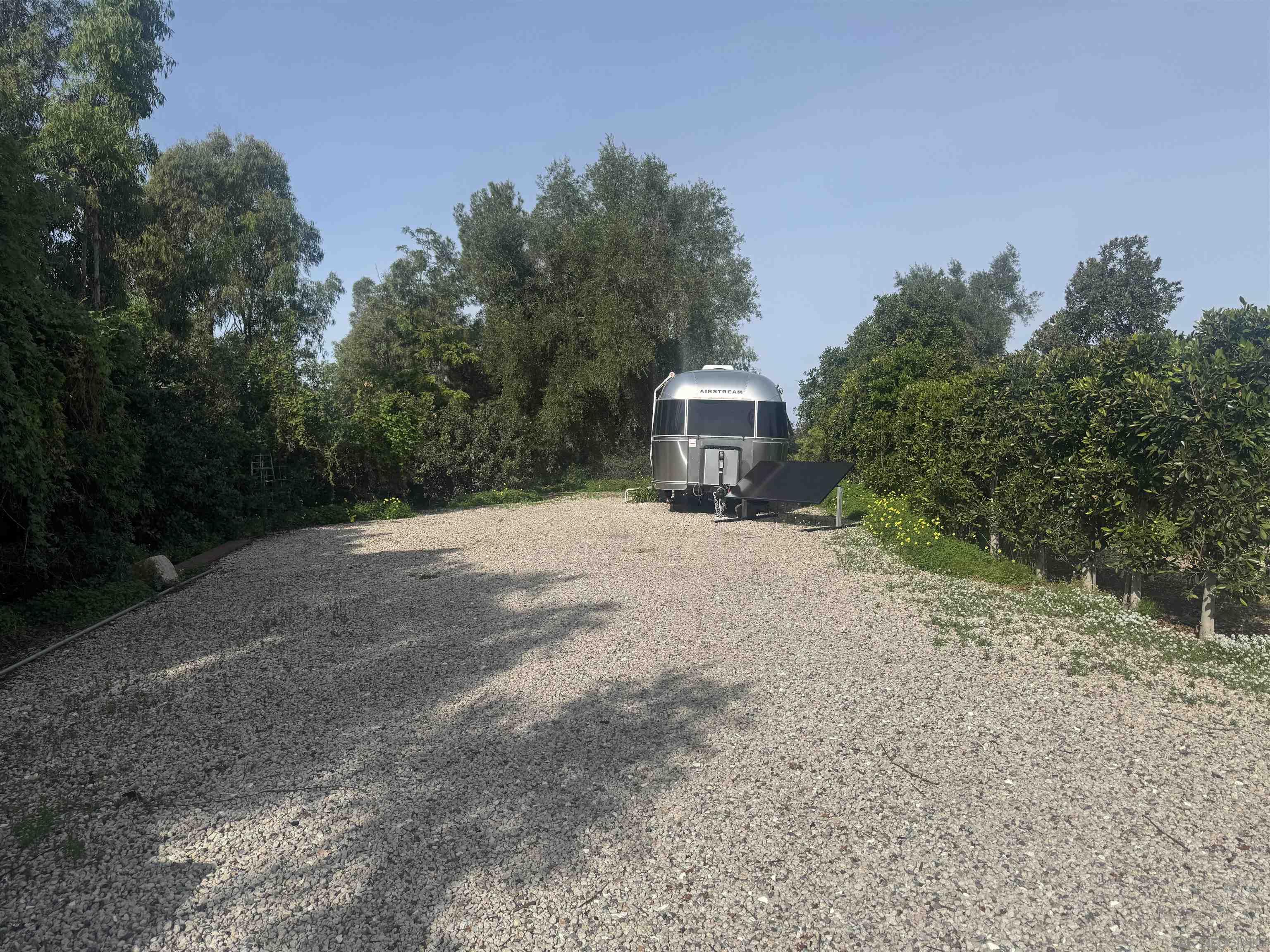 Detail Gallery Image 19 of 29 For 630  Cortez Ave, Vista,  CA 92084 - 3 Beds | 2/1 Baths