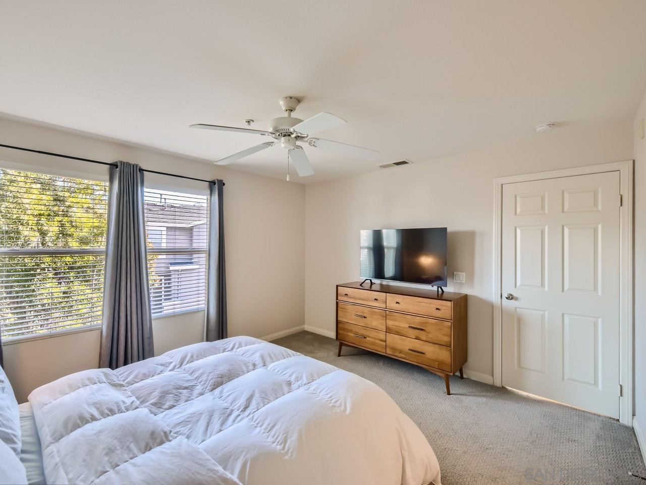 Detail Gallery Image 11 of 25 For 8761  Plaza Park Ln, San Diego,  CA 92123 - 2 Beds | 2/1 Baths