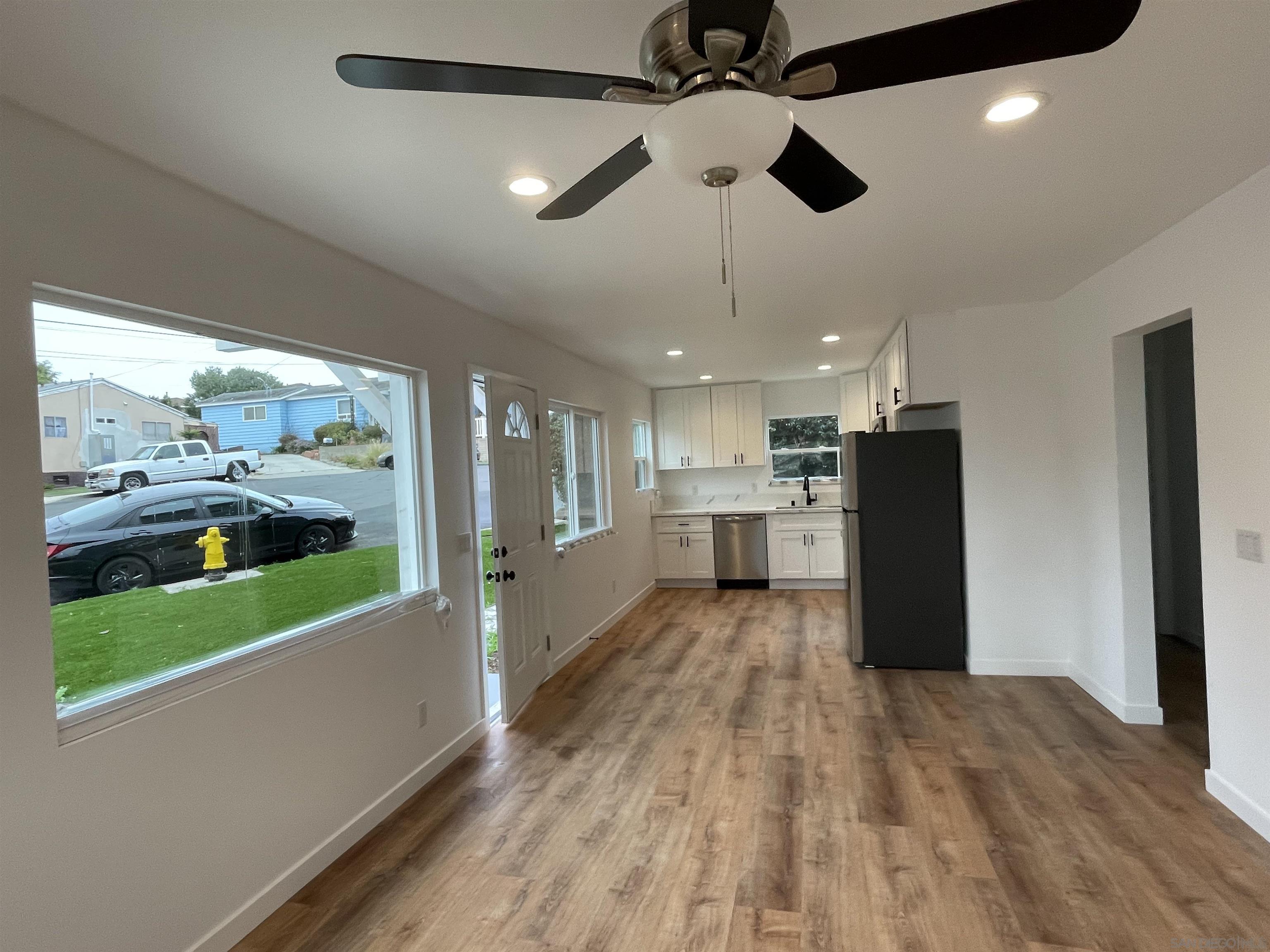 Detail Gallery Image 17 of 24 For 6737  Thomson Court, San Diego,  CA 92111 - – Beds | – Baths