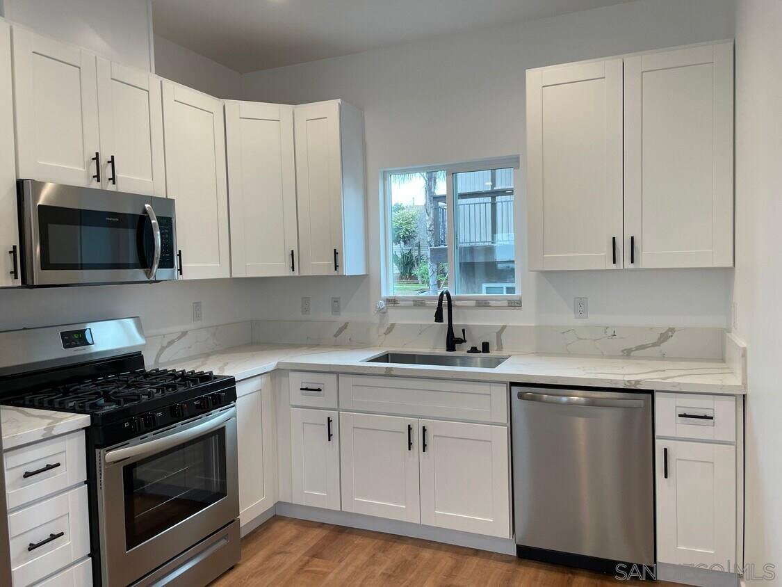 Detail Gallery Image 20 of 24 For 6737  Thomson Court, San Diego,  CA 92111 - – Beds | – Baths