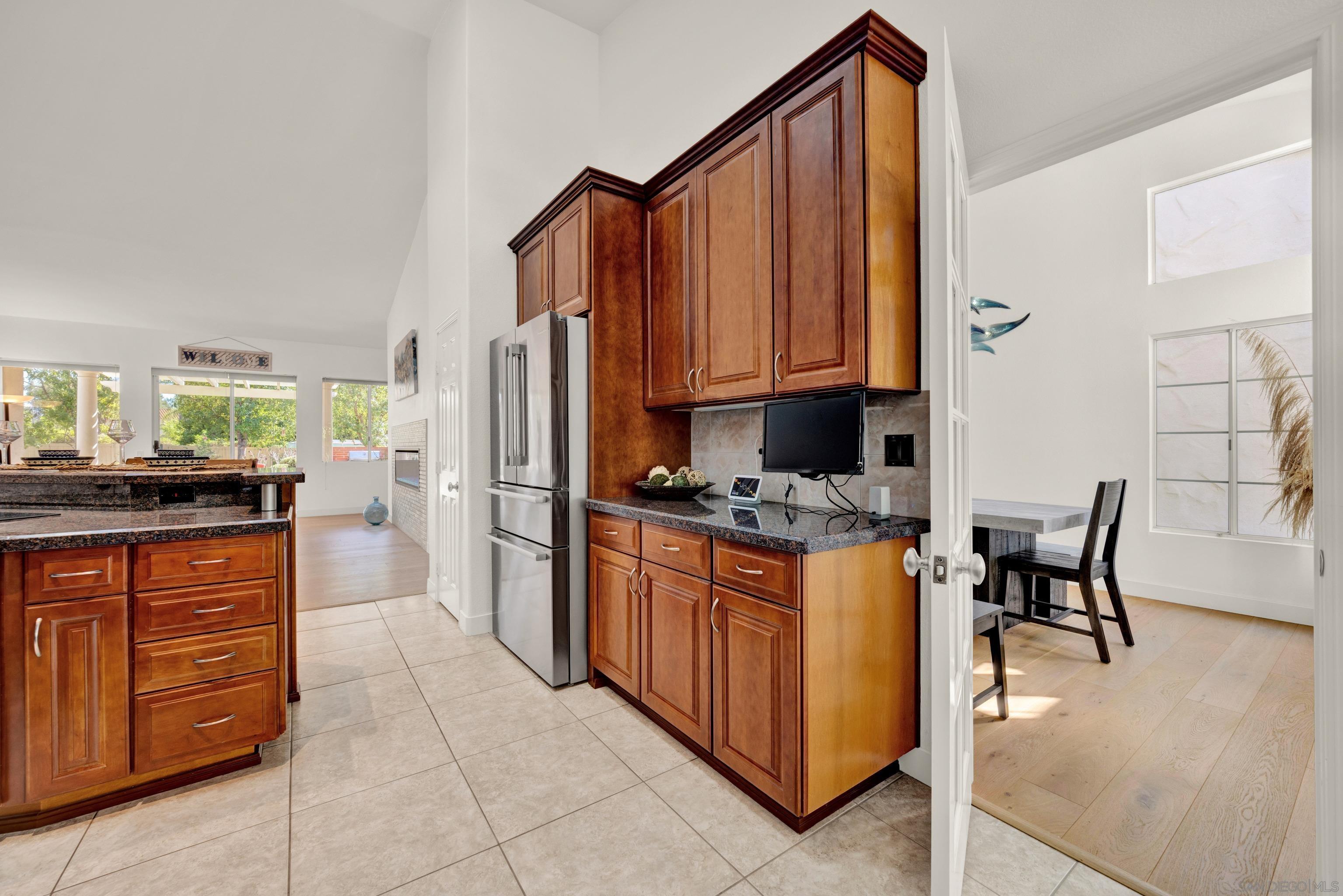 Detail Gallery Image 13 of 73 For 14265  Sandhill Rd, Poway,  CA 92064 - 6 Beds | 4 Baths