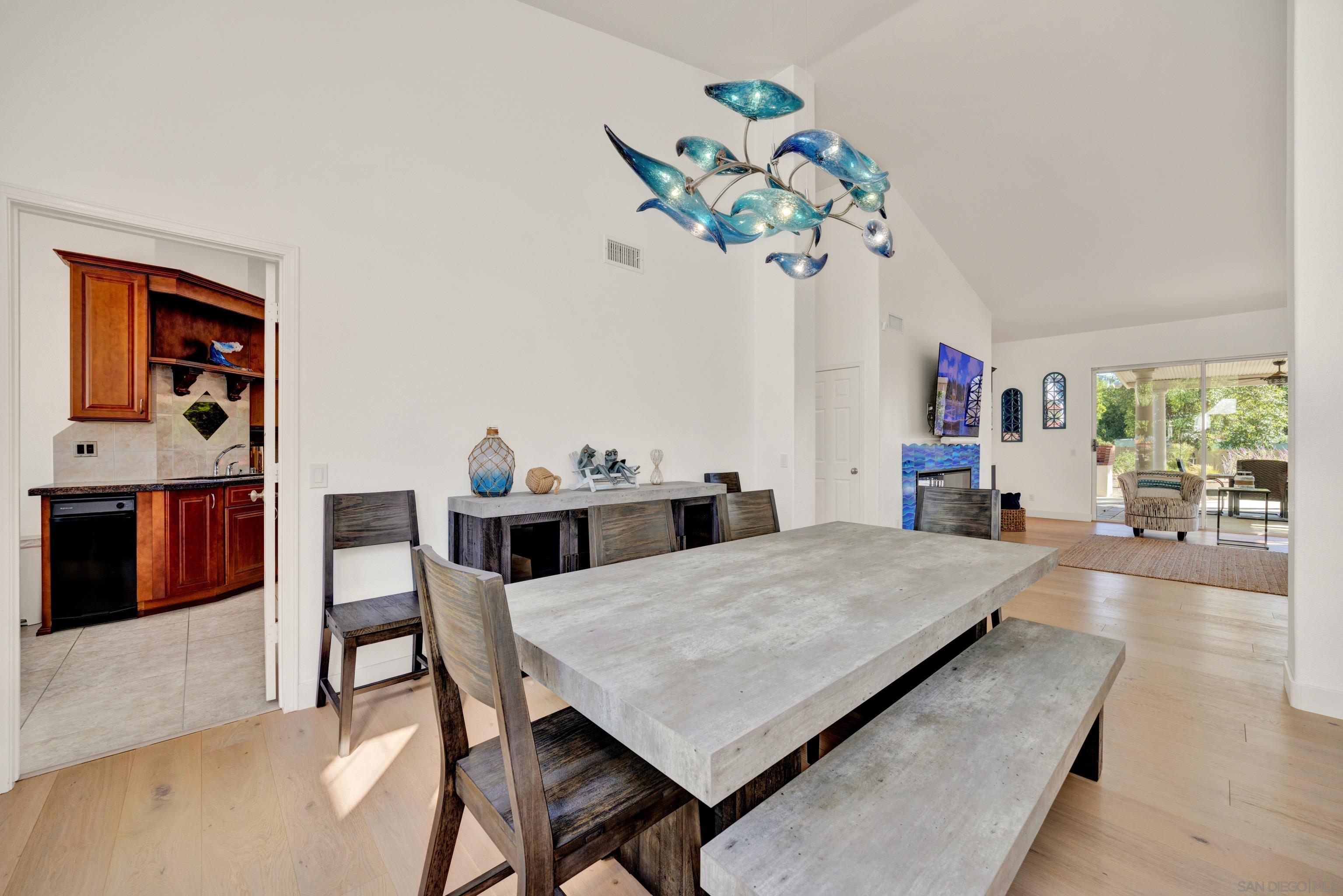 Detail Gallery Image 17 of 73 For 14265  Sandhill Rd, Poway,  CA 92064 - 6 Beds | 4 Baths