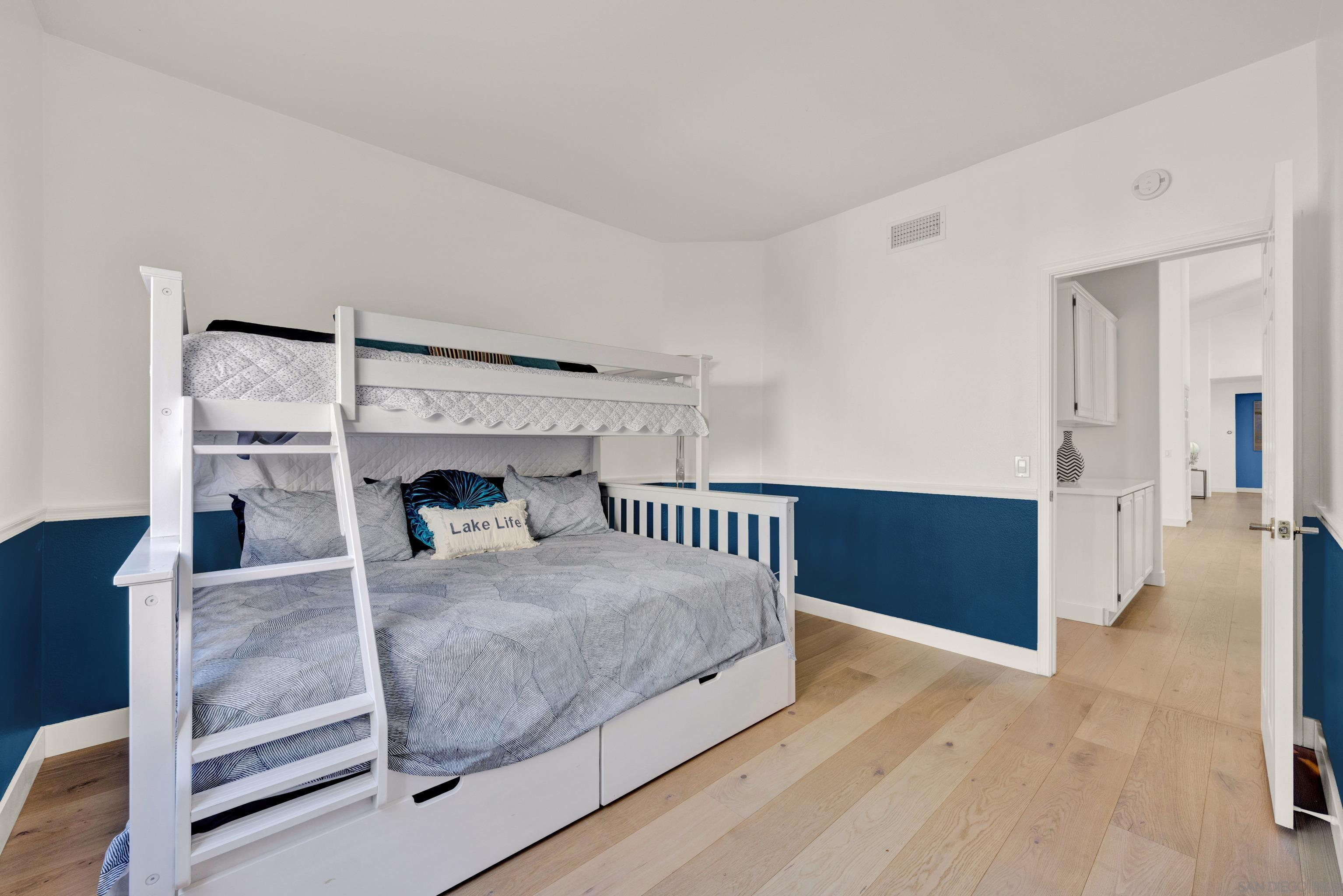 Detail Gallery Image 32 of 73 For 14265  Sandhill Rd, Poway,  CA 92064 - 6 Beds | 4 Baths