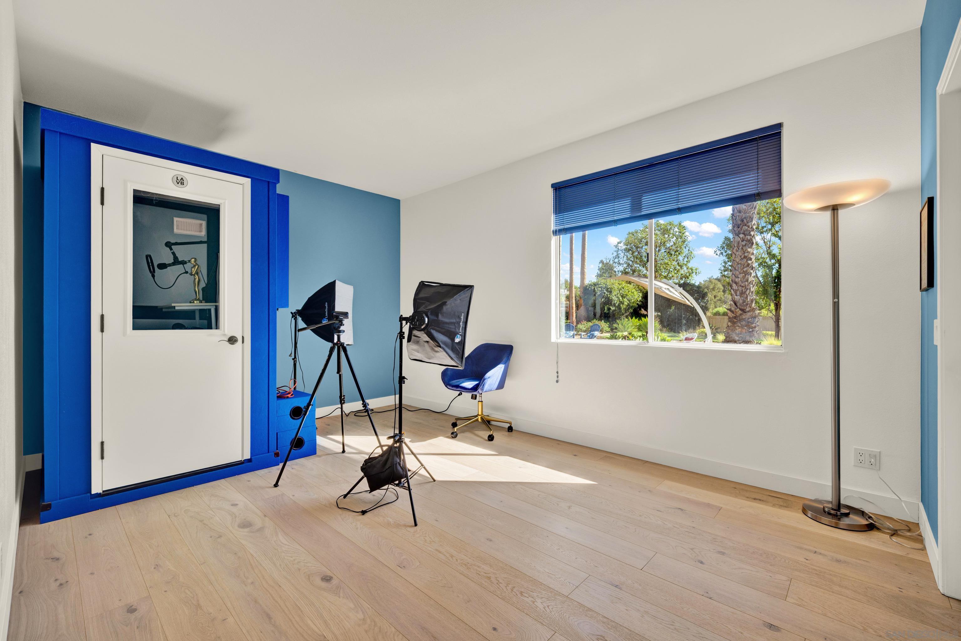 Detail Gallery Image 33 of 73 For 14265  Sandhill Rd, Poway,  CA 92064 - 6 Beds | 4 Baths