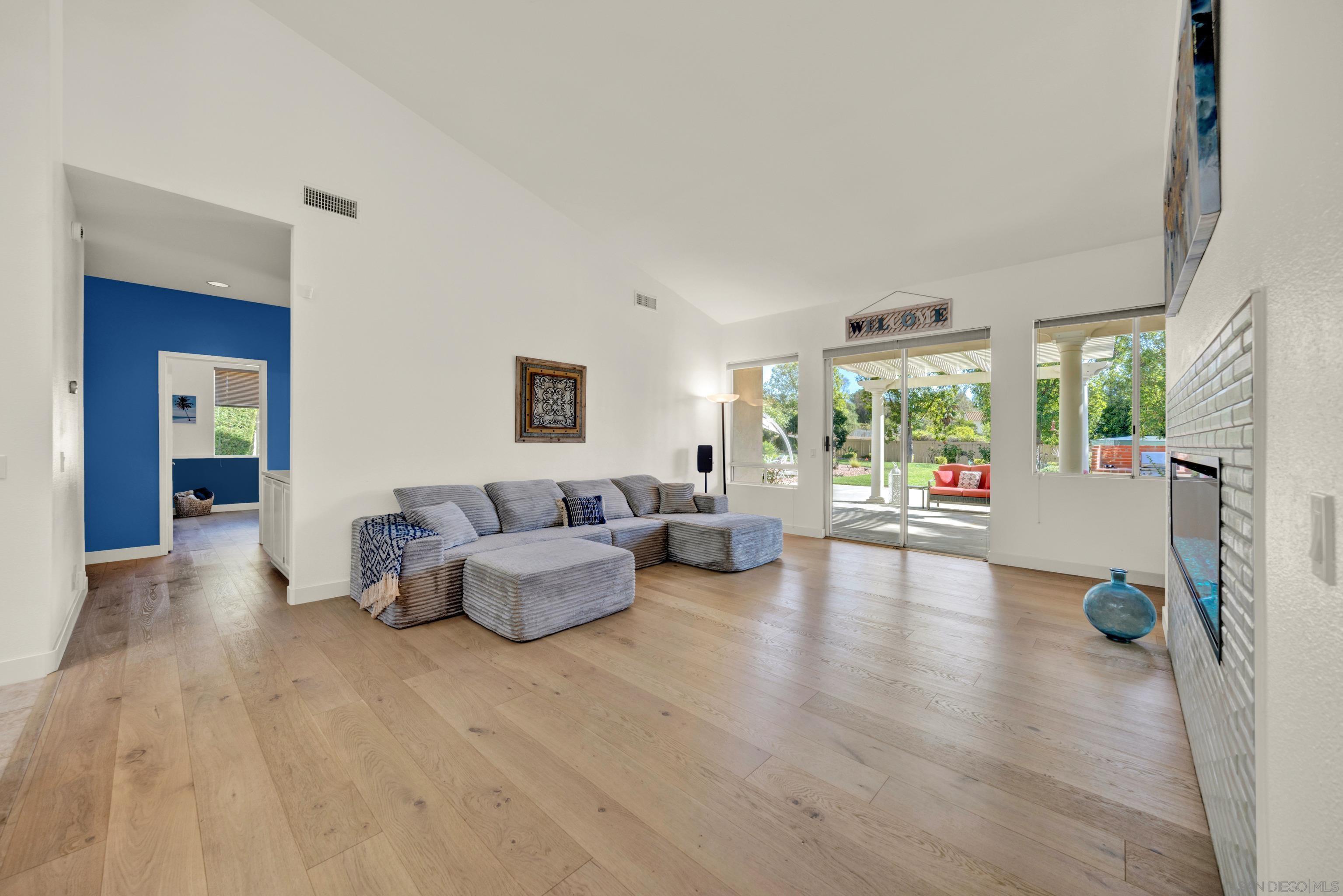 Detail Gallery Image 8 of 73 For 14265  Sandhill Rd, Poway,  CA 92064 - 6 Beds | 4 Baths