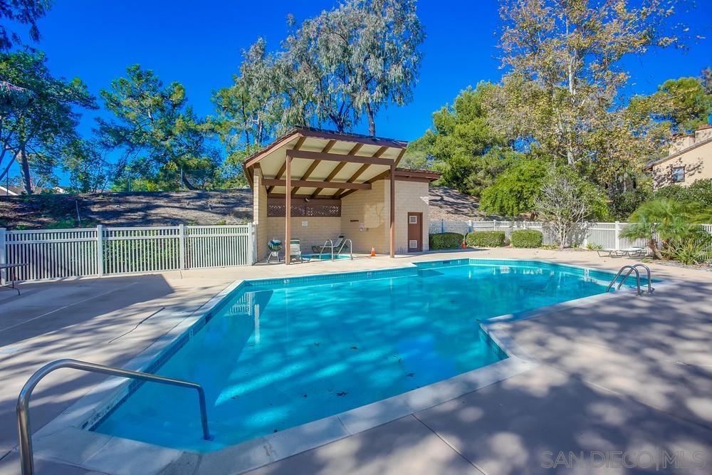 Detail Gallery Image 25 of 25 For 2525  Woodlands Way, Oceanside,  CA 92054 - 3 Beds | 2/1 Baths