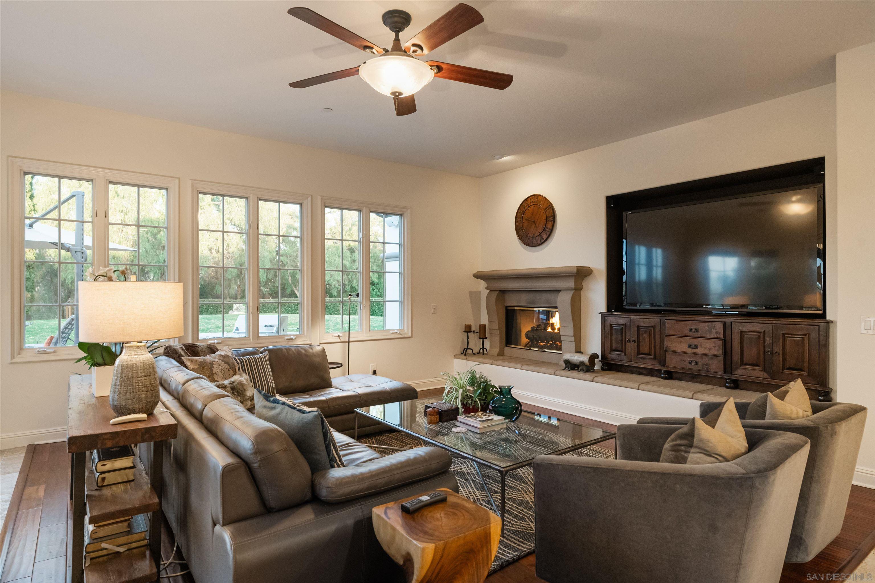 Detail Gallery Image 16 of 41 For 6160  Avenida Del Duque, Rancho Santa Fe,  CA 92067 - 4 Beds | 4/1 Baths