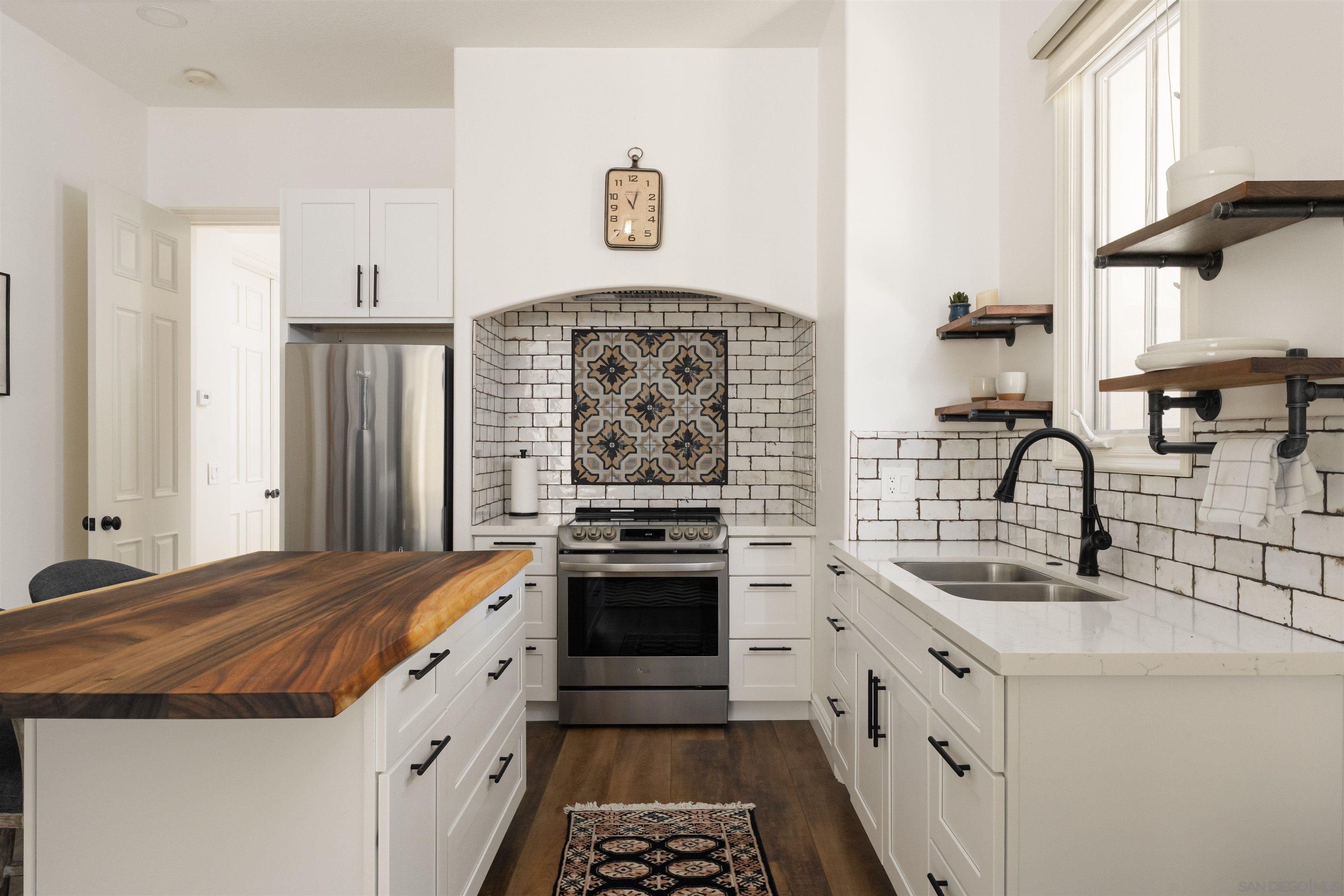 Detail Gallery Image 27 of 41 For 6160  Avenida Del Duque, Rancho Santa Fe,  CA 92067 - 4 Beds | 4/1 Baths