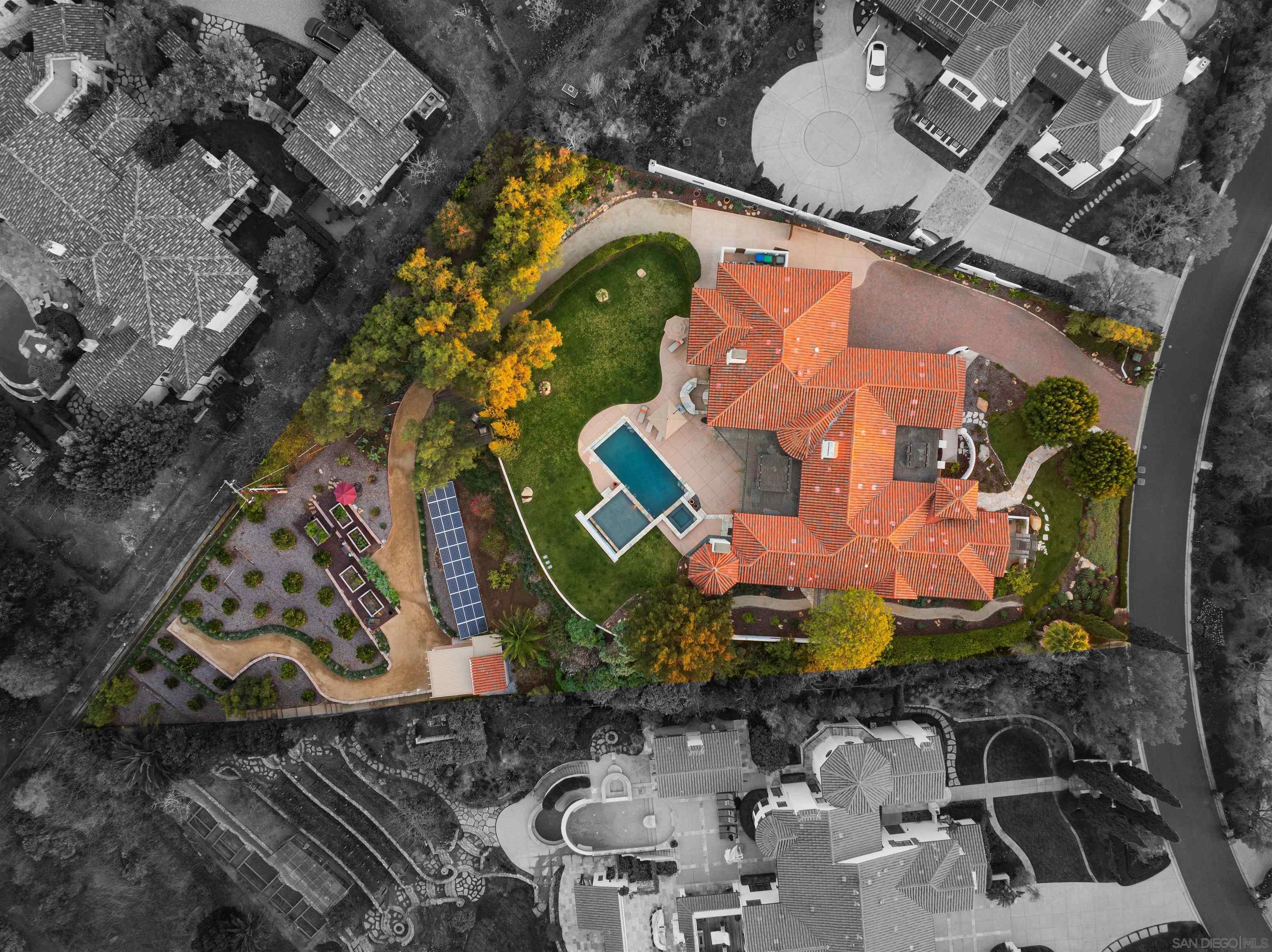 Detail Gallery Image 5 of 41 For 6160  Avenida Del Duque, Rancho Santa Fe,  CA 92067 - 4 Beds | 4/1 Baths