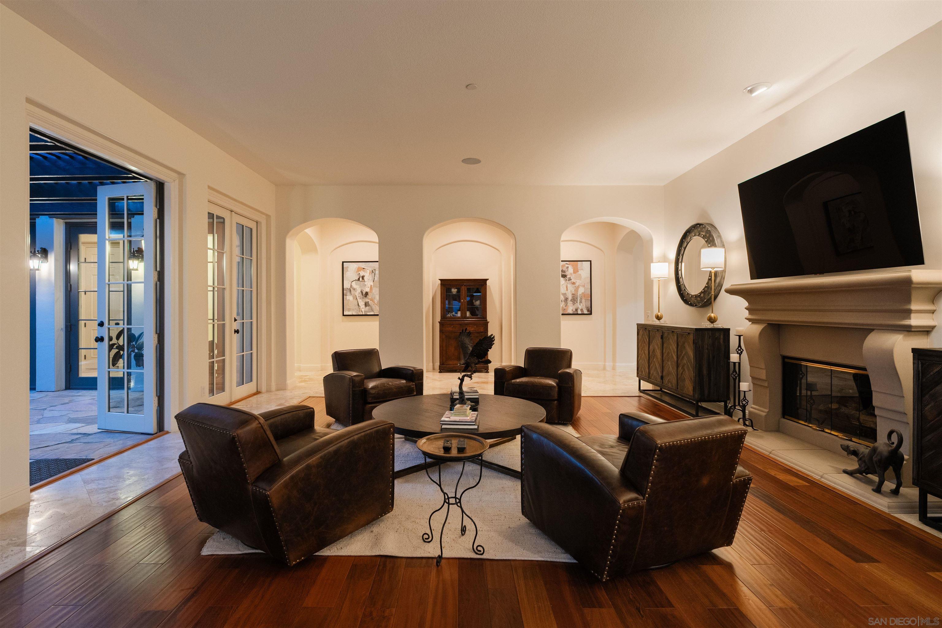 Detail Gallery Image 8 of 41 For 6160  Avenida Del Duque, Rancho Santa Fe,  CA 92067 - 4 Beds | 4/1 Baths