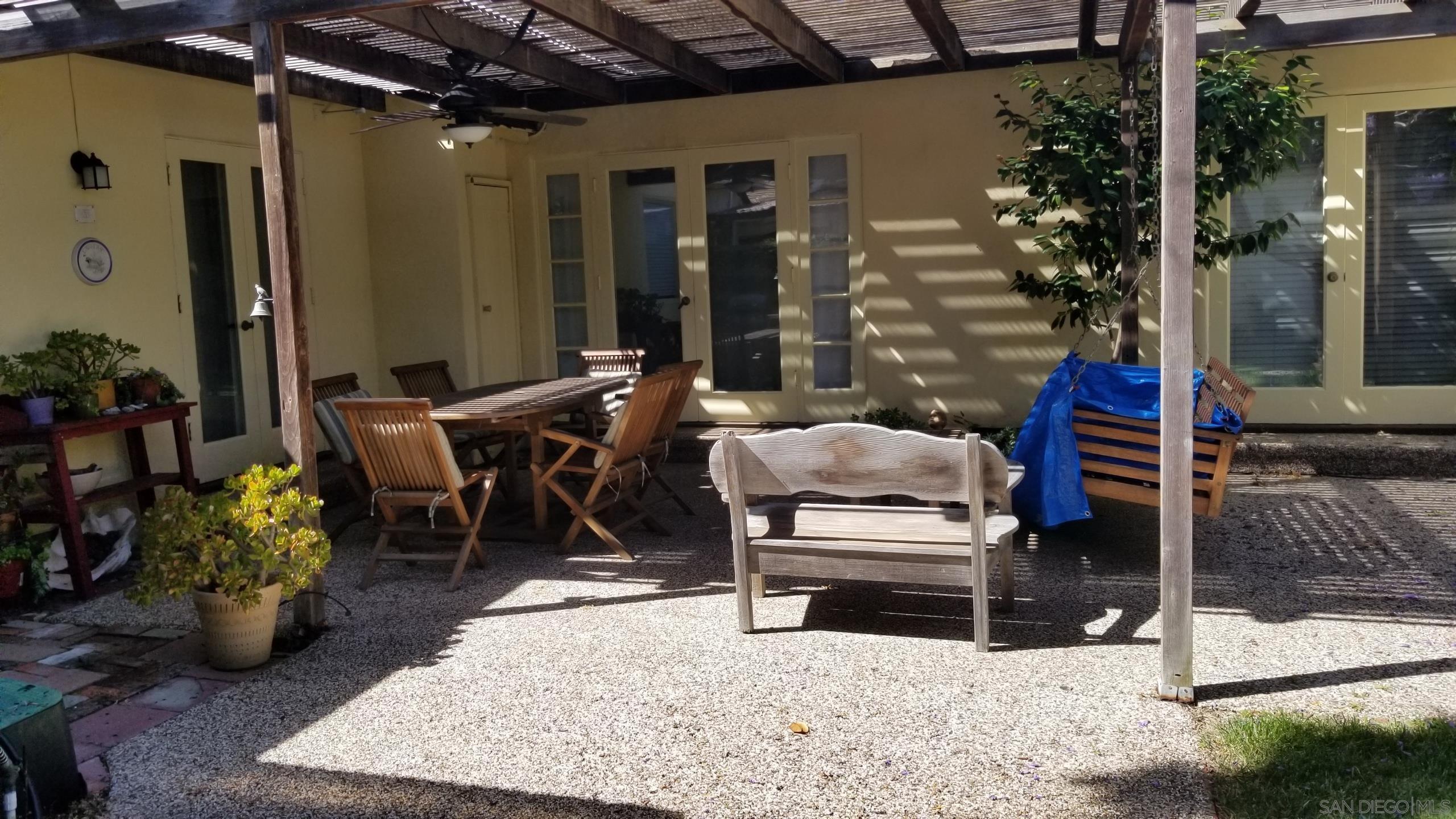 Detail Gallery Image 3 of 40 For 901  a Ave, Coronado,  CA 92118 - 3 Beds | 2 Baths