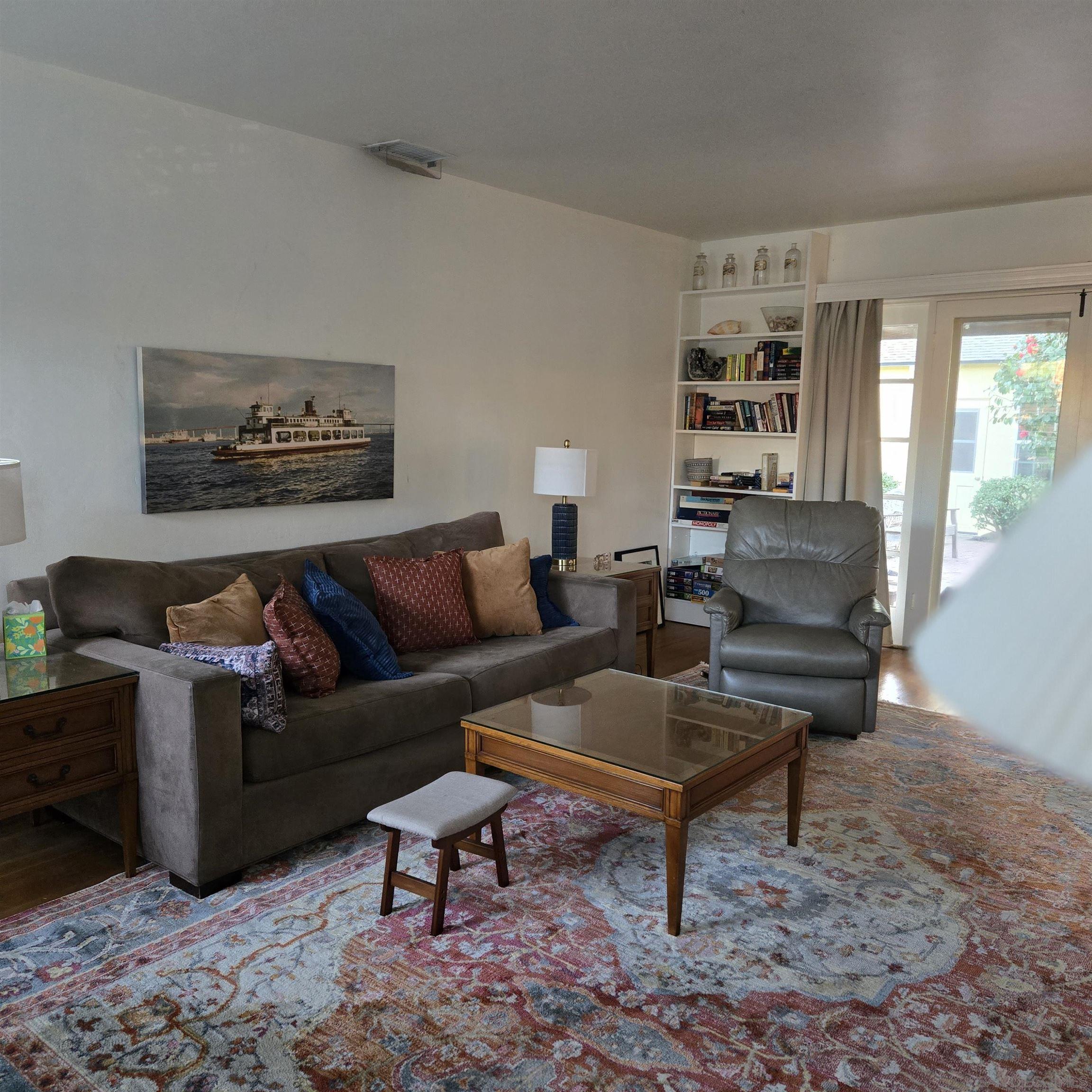Detail Gallery Image 21 of 40 For 901  a Ave, Coronado,  CA 92118 - 3 Beds | 2 Baths
