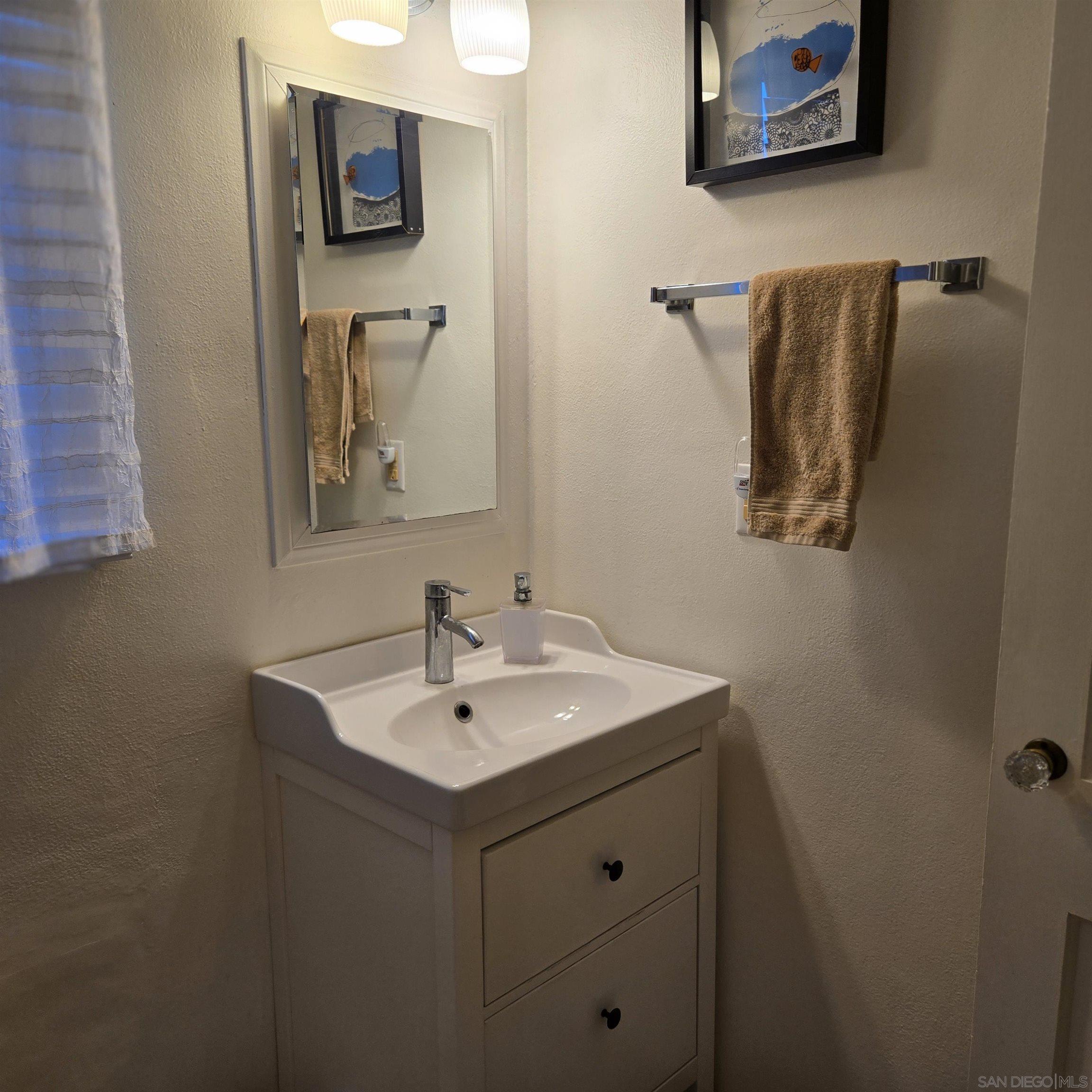 Detail Gallery Image 37 of 40 For 901  a Ave, Coronado,  CA 92118 - 3 Beds | 2 Baths