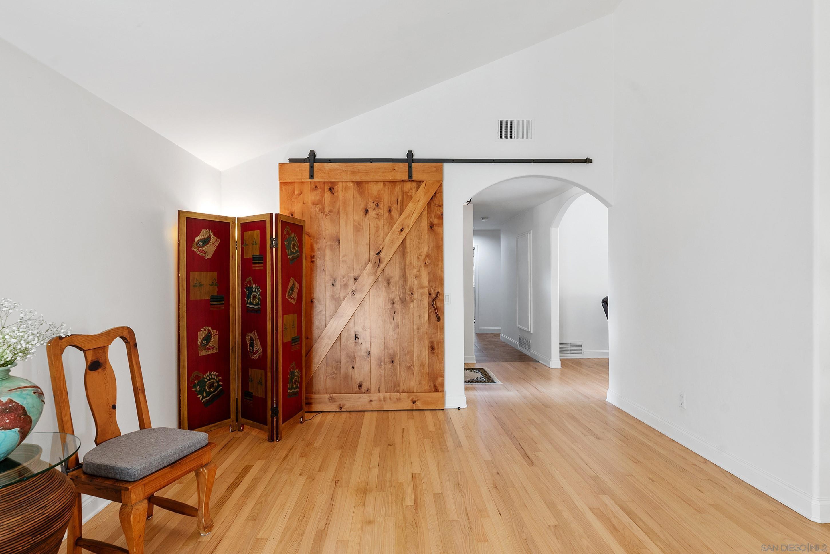 Detail Gallery Image 12 of 73 For 2726  Naples Ct, Carlsbad,  CA 92010 - 4 Beds | 3 Baths