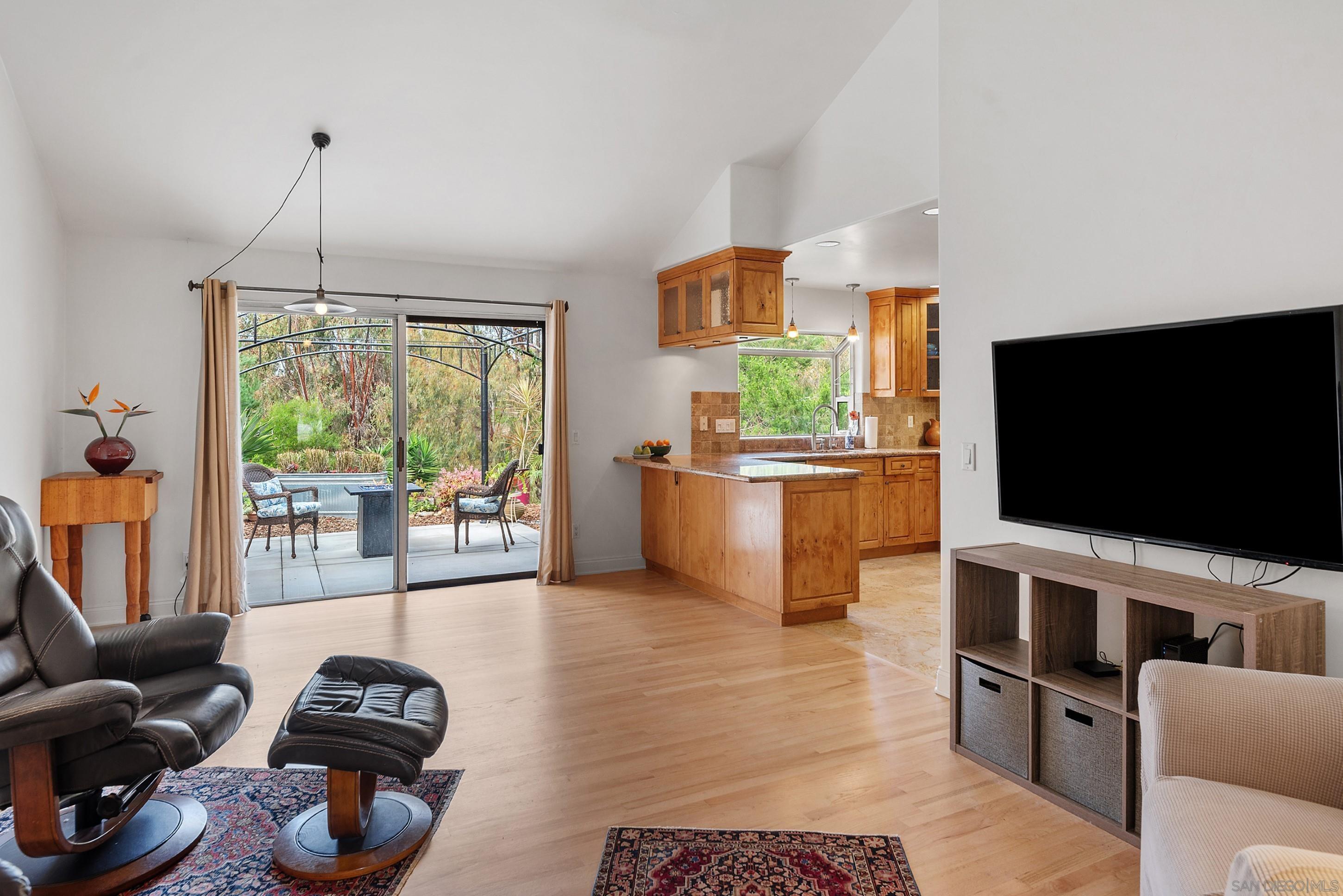 Detail Gallery Image 19 of 73 For 2726  Naples Ct, Carlsbad,  CA 92010 - 4 Beds | 3 Baths