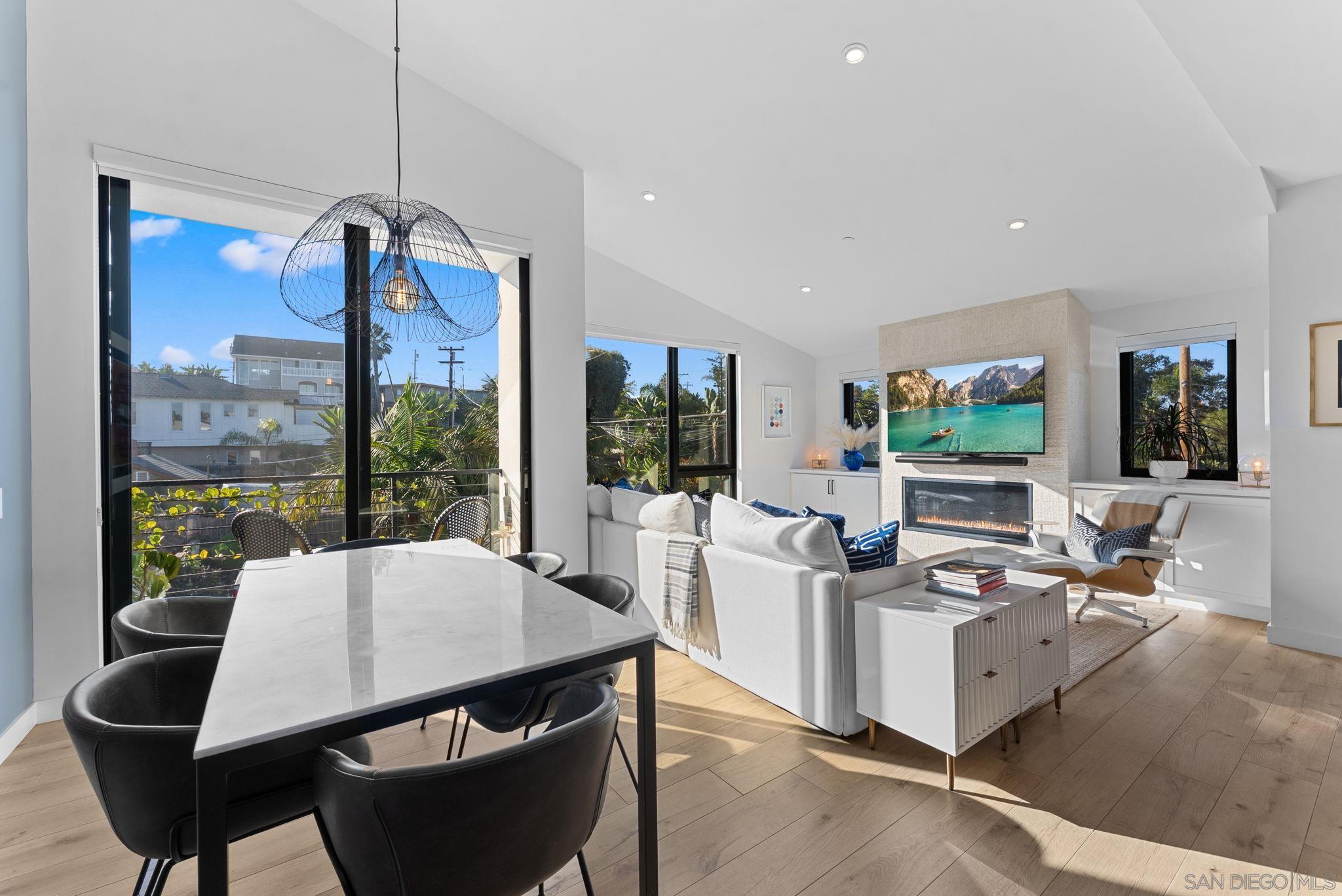 Front Image Thumbnail for SD260001984