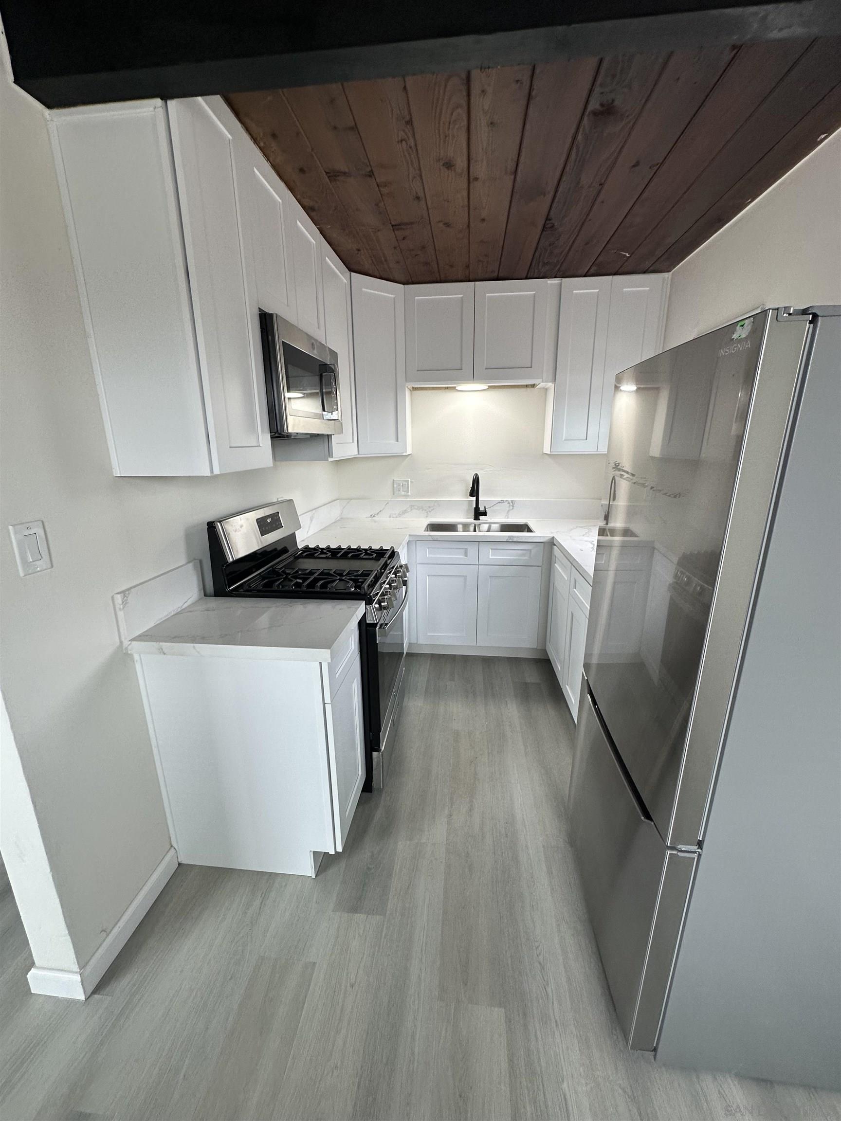 Detail Gallery Image 10 of 15 For 1109 S 36th St  3, San Diego,  CA 92113 - 2 Beds | 1 Baths