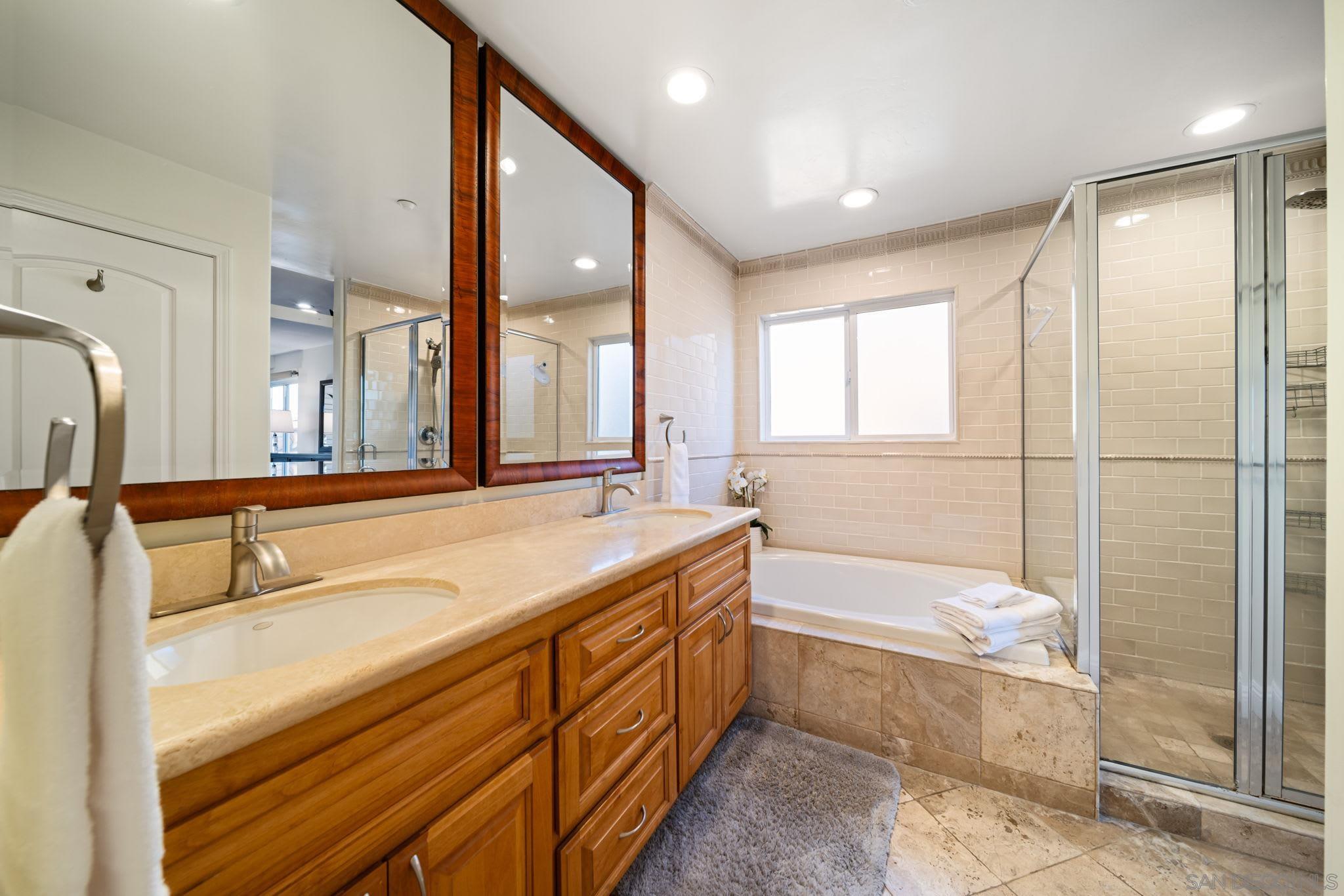 Detail Gallery Image 30 of 51 For 886  Felspar St, San Diego,  CA 92109 - 3 Beds | 2/1 Baths