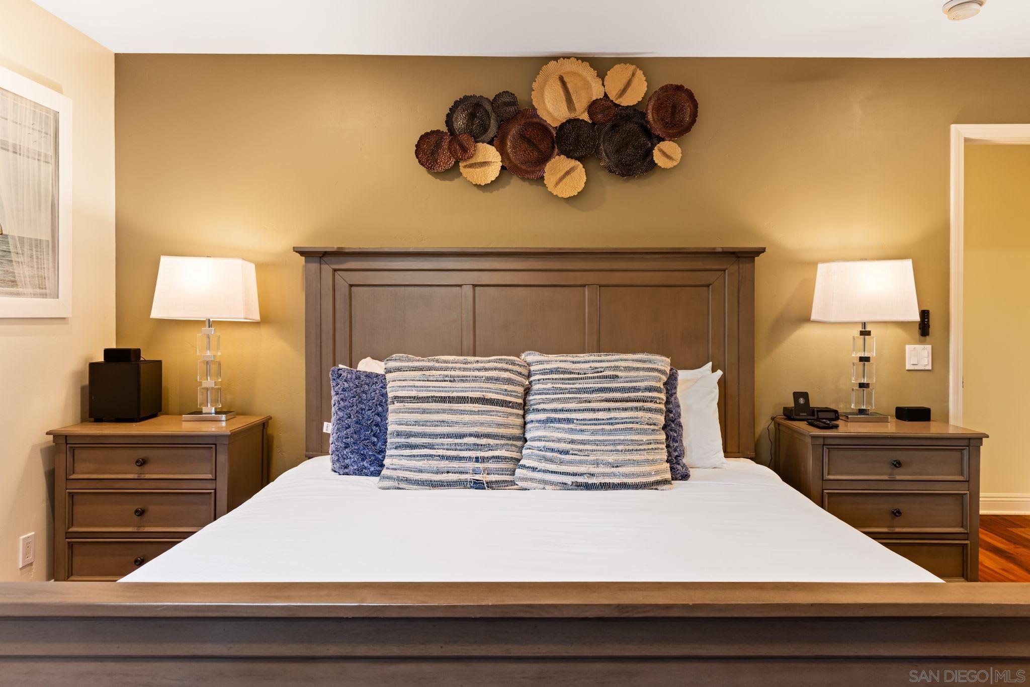 Detail Gallery Image 31 of 51 For 886  Felspar St, San Diego,  CA 92109 - 3 Beds | 2/1 Baths