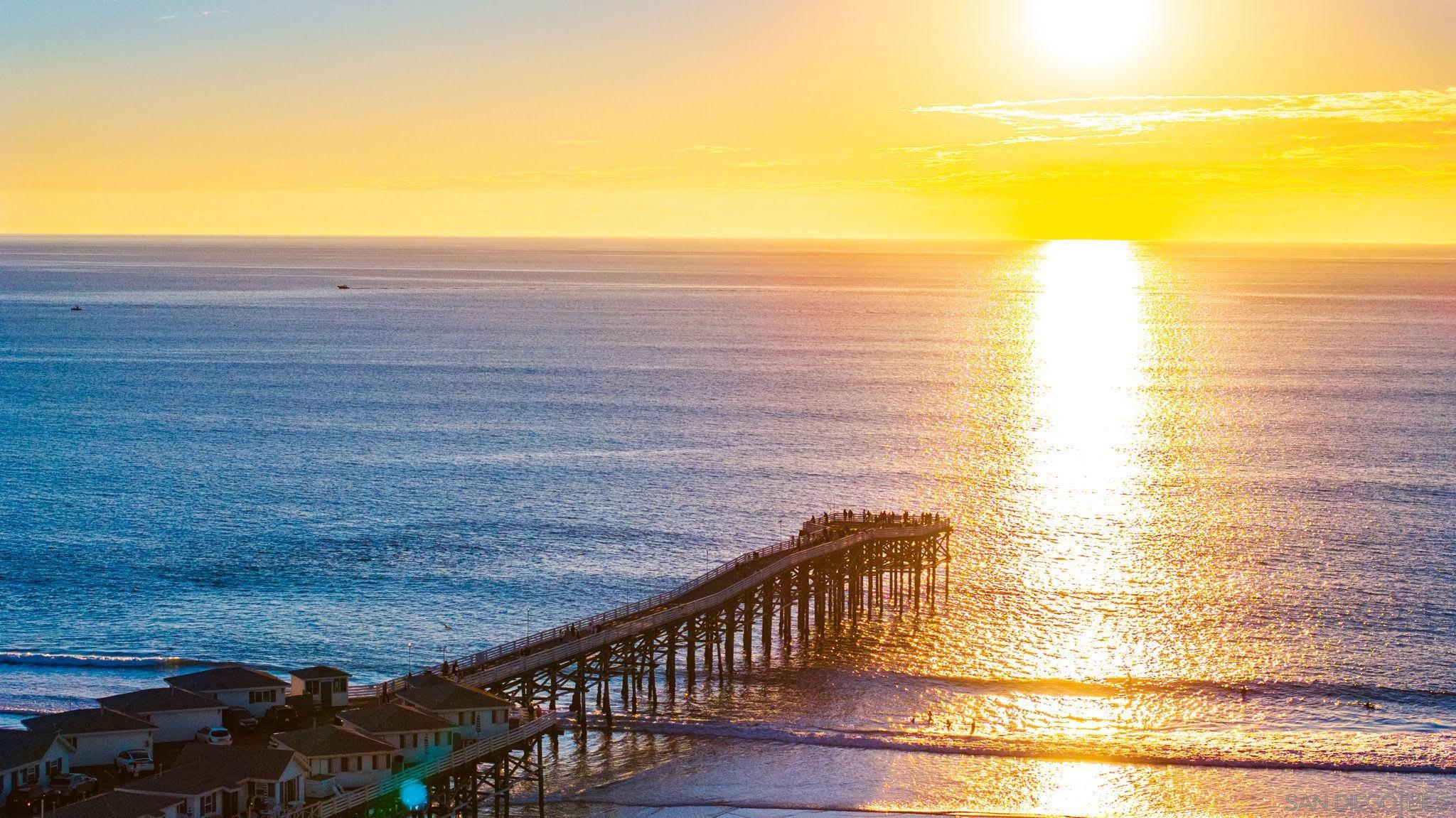 Detail Gallery Image 47 of 51 For 886  Felspar St, San Diego,  CA 92109 - 3 Beds | 2/1 Baths